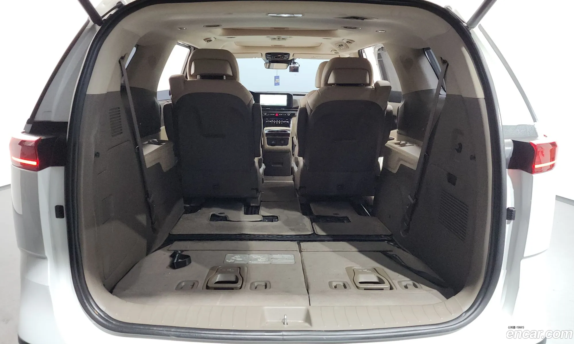 Kia Carnival 2021 KNANE81BBNS132909 — 18