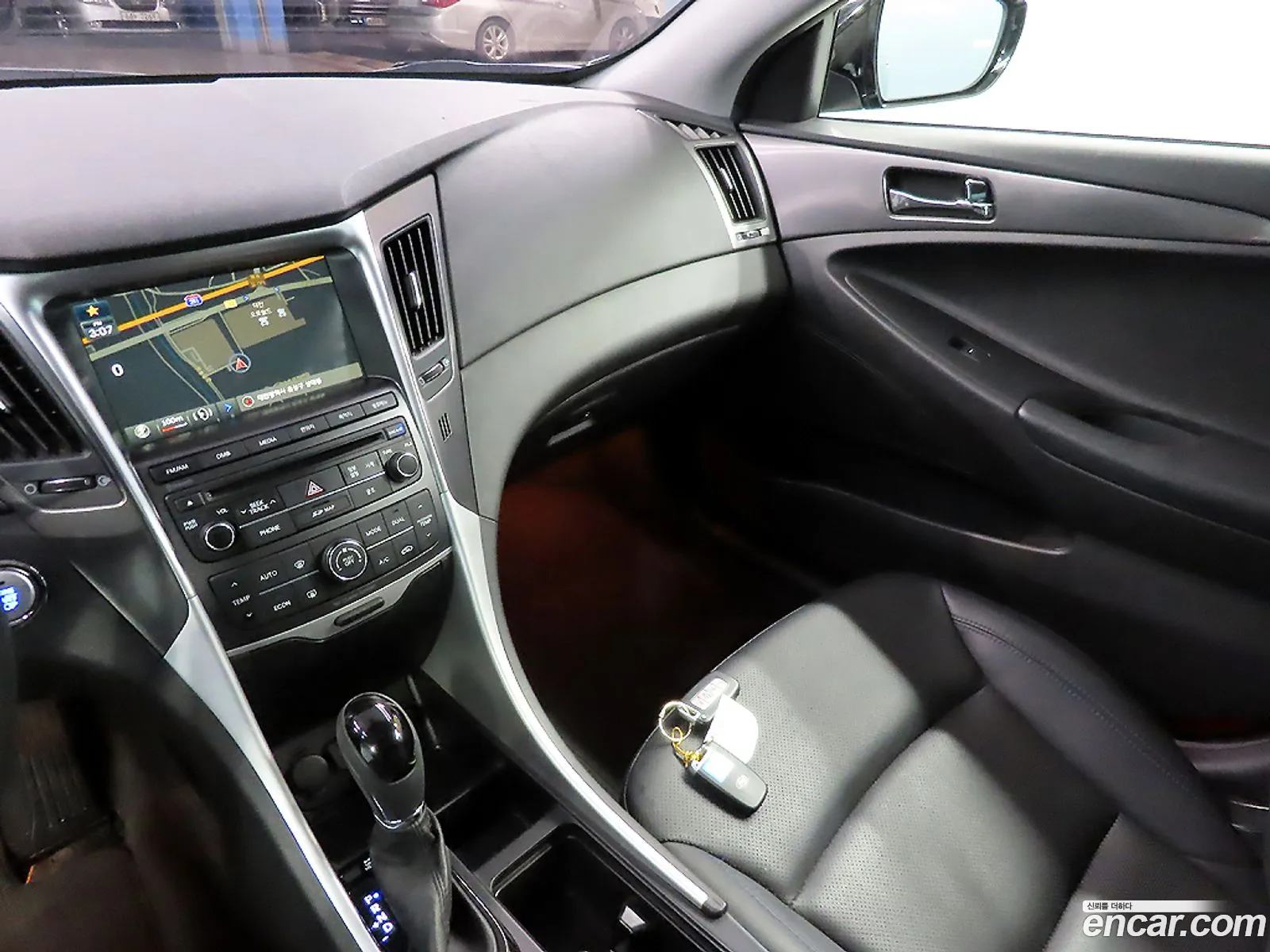 Hyundai Sonata Hybrid 2013 — 11