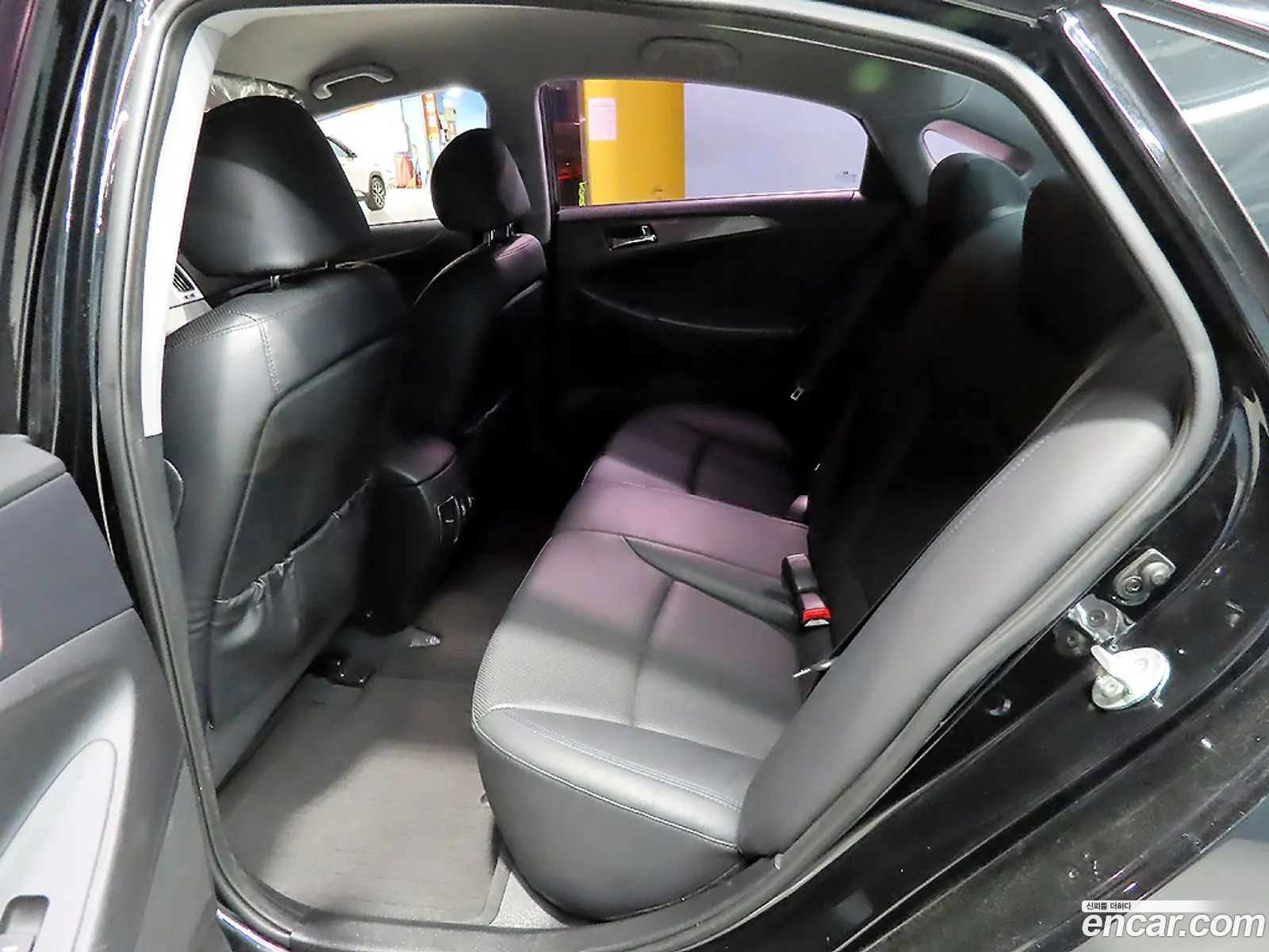 Hyundai Sonata Hybrid 2013 — 14