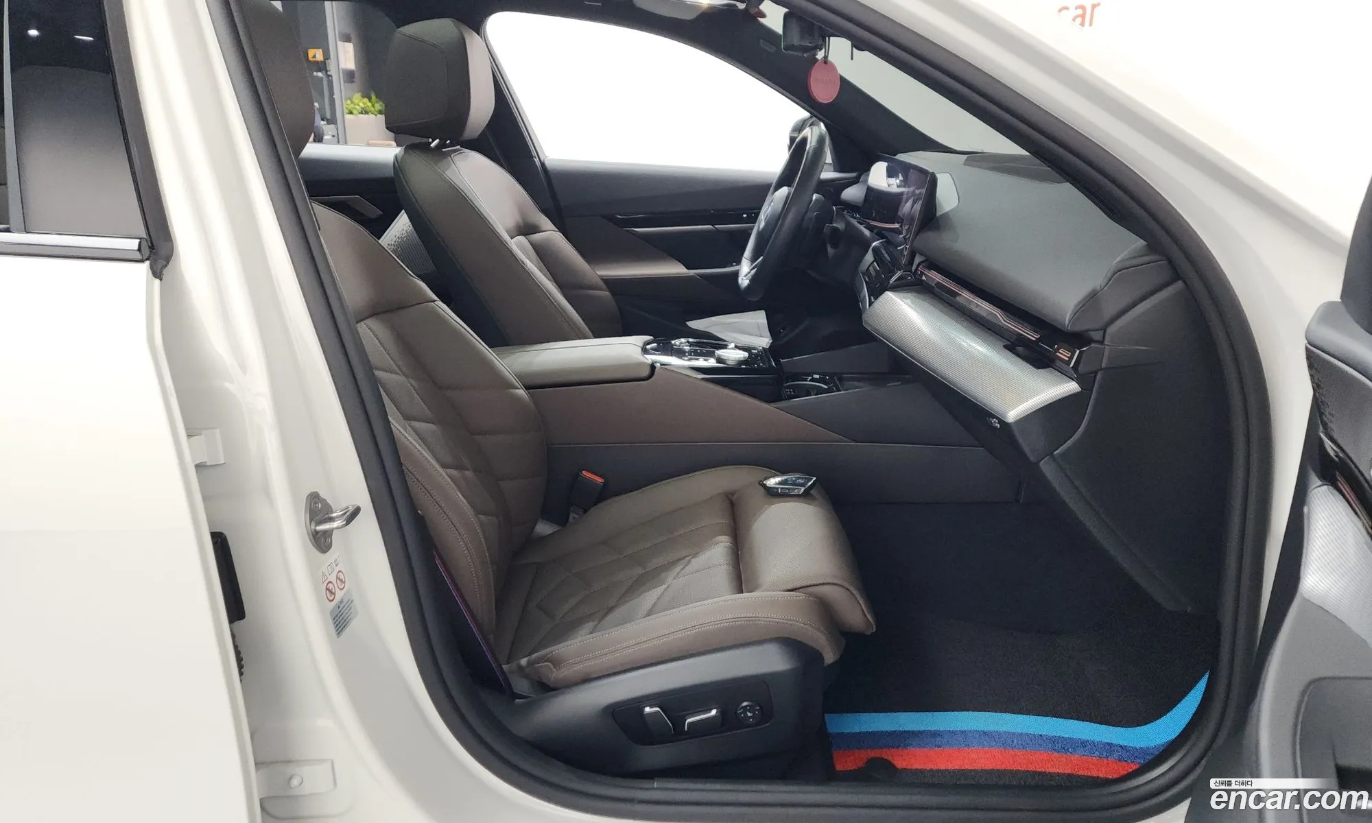 BMW 5 Series 2024 — 24