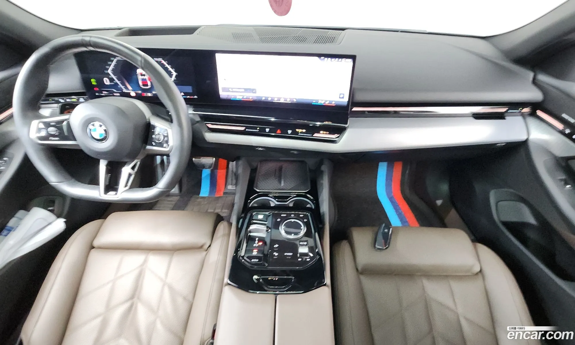 BMW 5 Series 2024 — 32