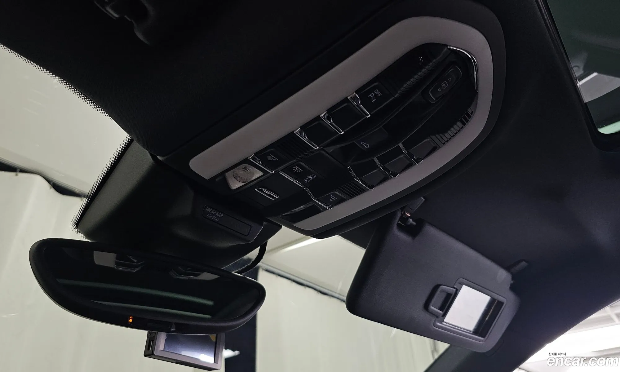 Porsche Macan 2018 WP1AA2953JLB22135 — 26