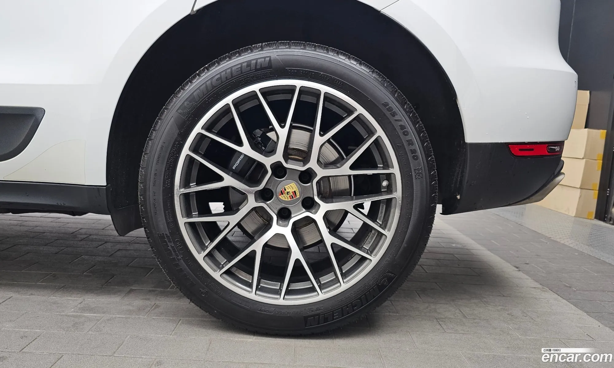 Porsche Macan 2018 WP1AA2953JLB22135 — 30
