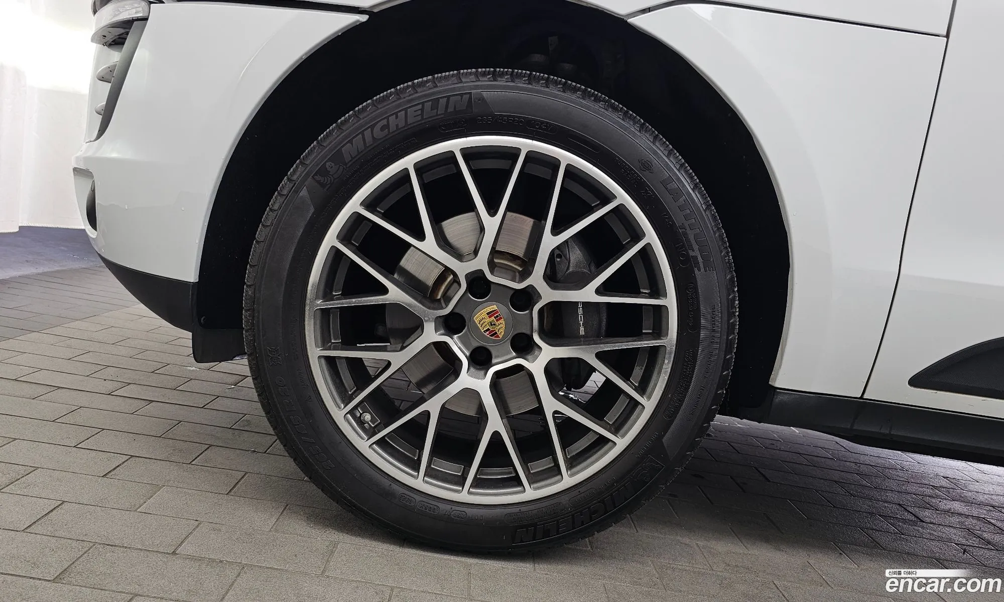 Porsche Macan 2018 WP1AA2953JLB22135 — 28