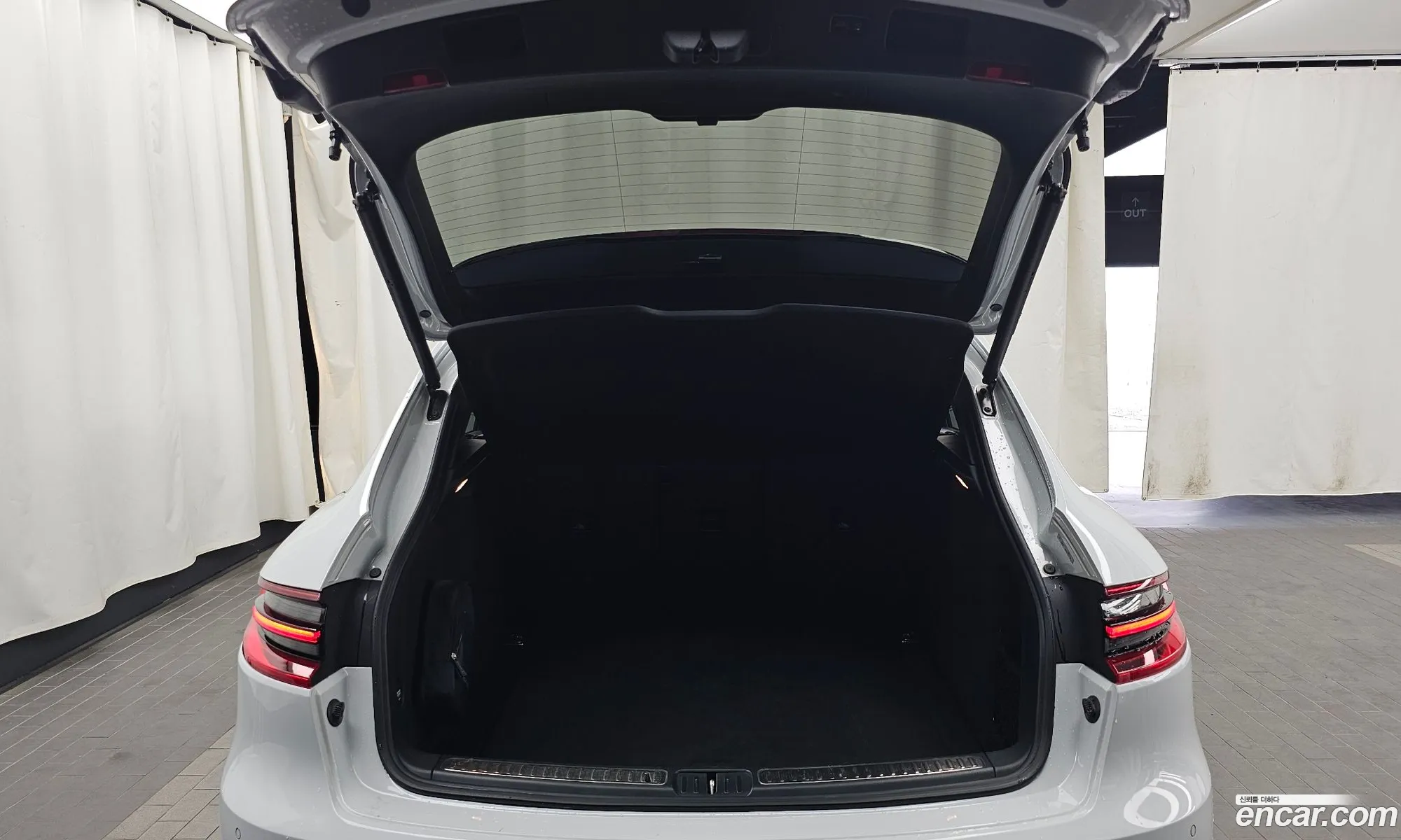 Porsche Macan 2018 WP1AA2953JLB22135 — 27