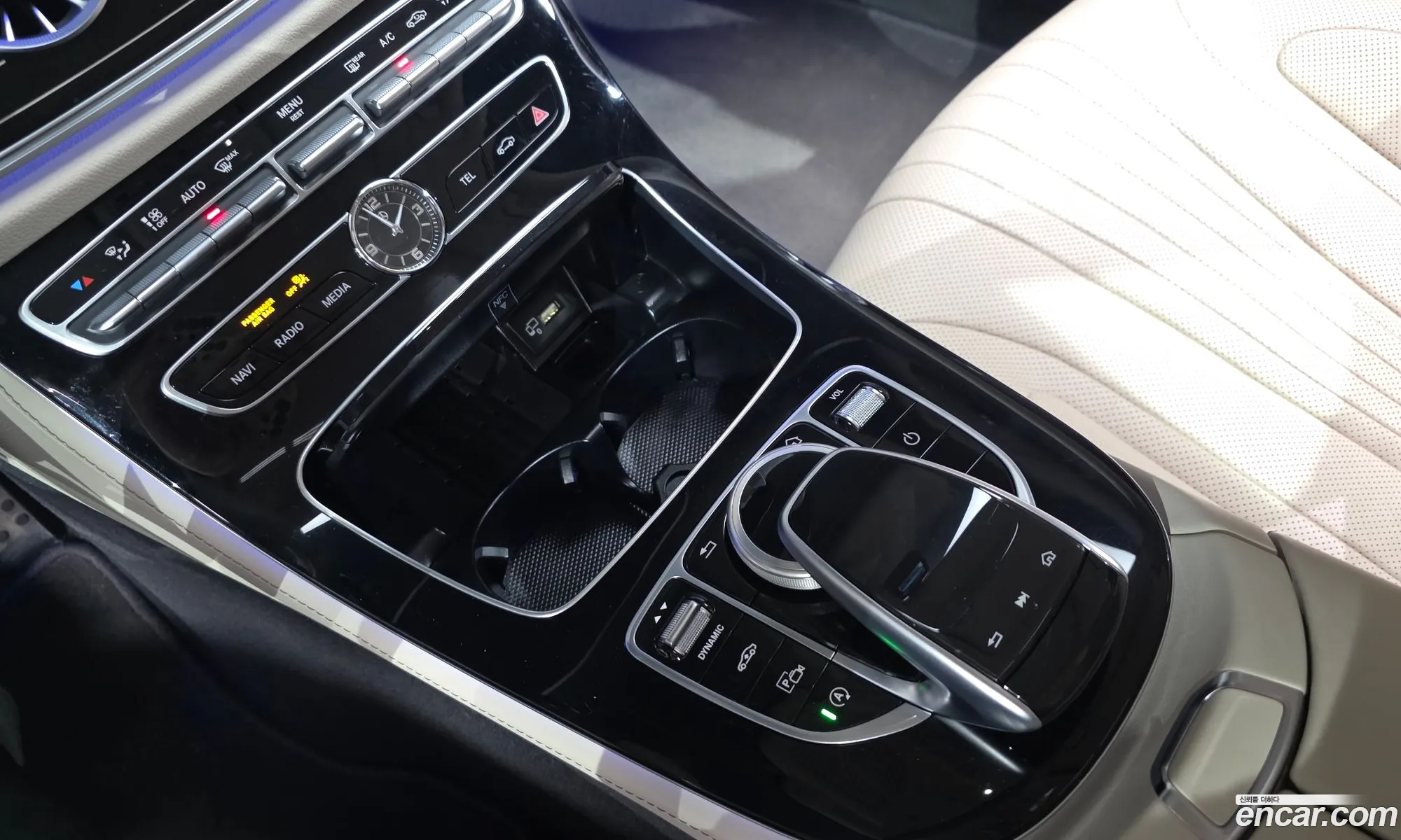 Mercedes-Benz CLS-Class C257 2019 — 23