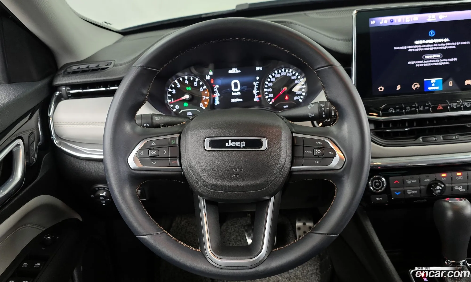 Jeep Compass 2022 3C4NJDCB1NT173558 — 8