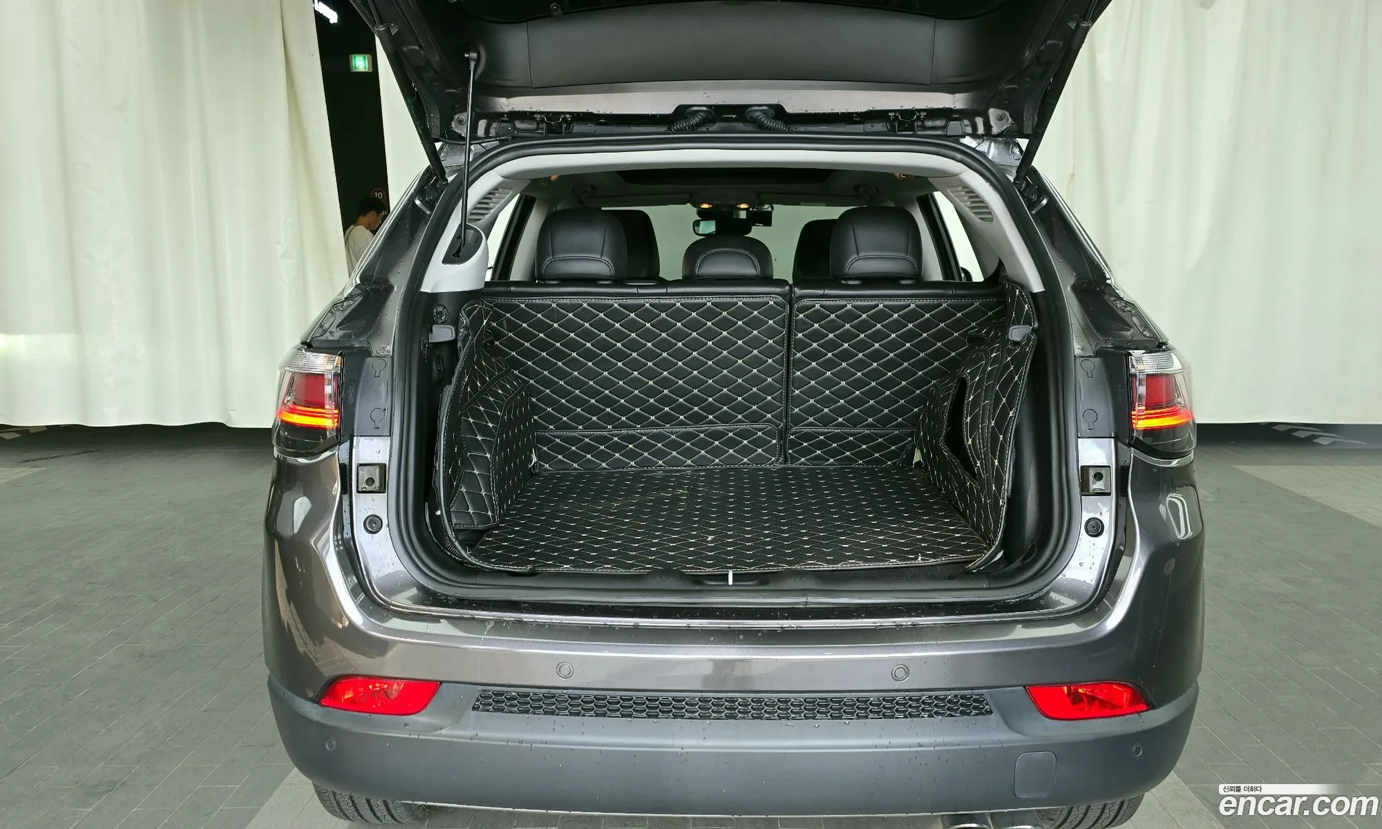 Jeep Compass 2022 3C4NJDCB1NT173558 — 23