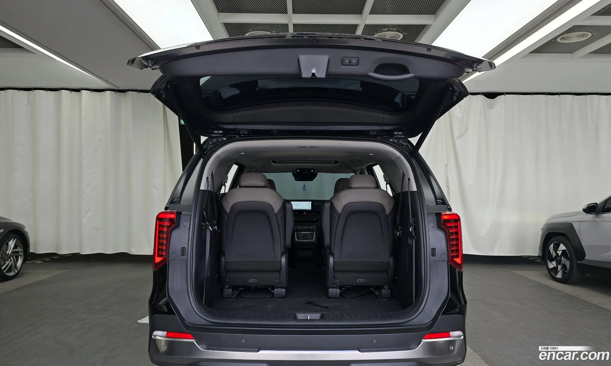 Kia Carnival 2024 — 16