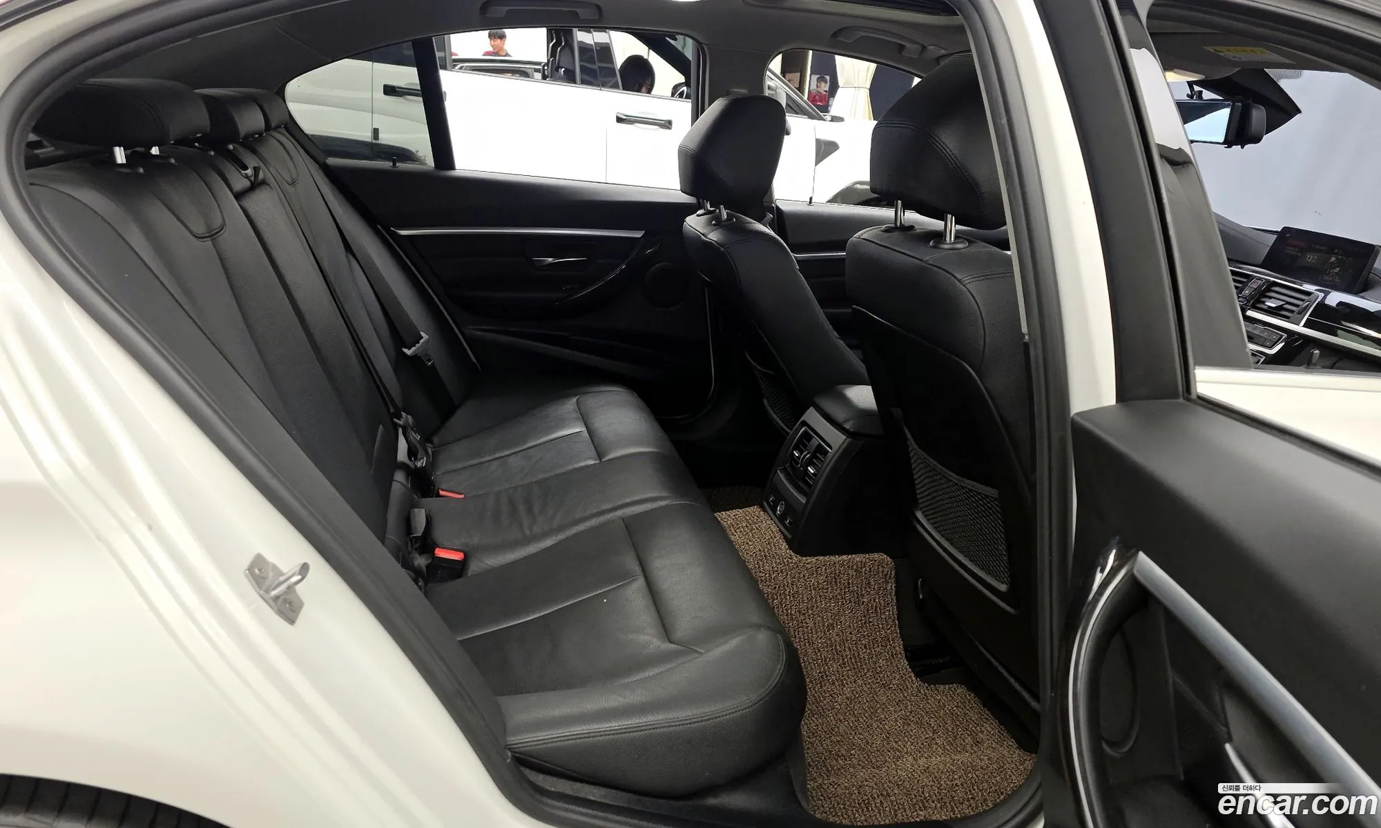BMW 3 Series 2018 WBA8A9108JAD29754 — 4