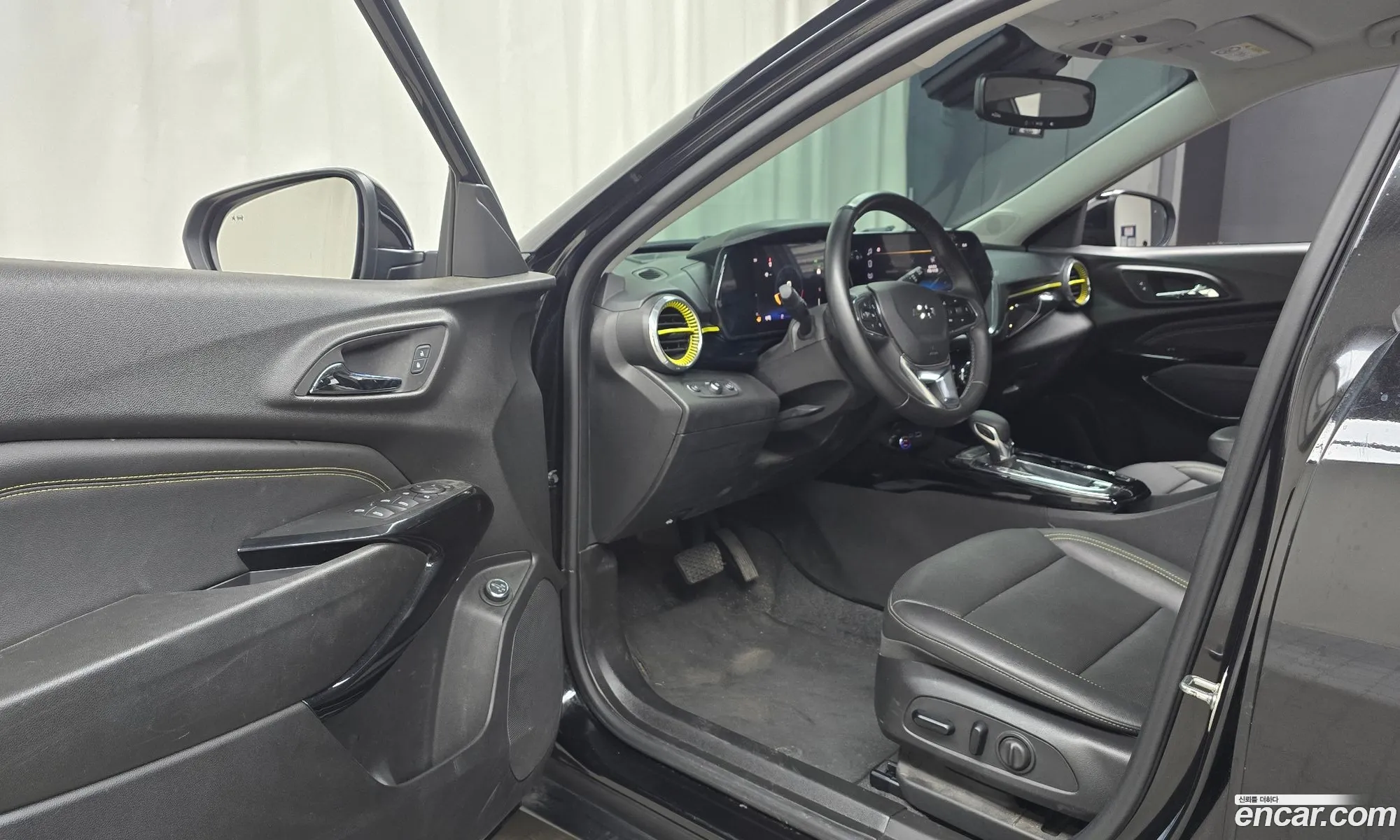 Chevrolet (GM Daewoo) Trax Crossover 2023 — 16
