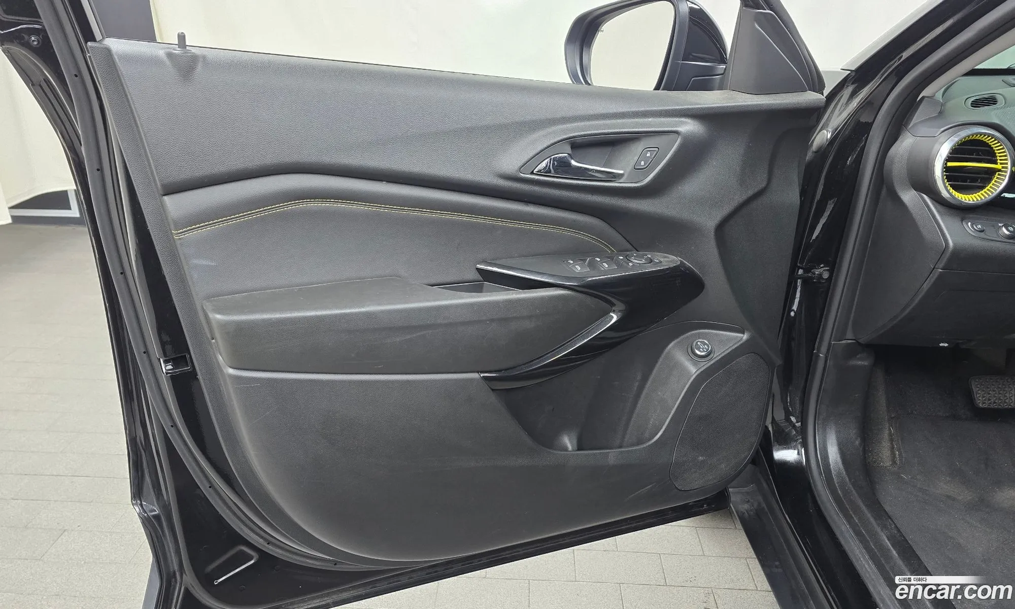 Chevrolet (GM Daewoo) Trax Crossover 2023 — 14