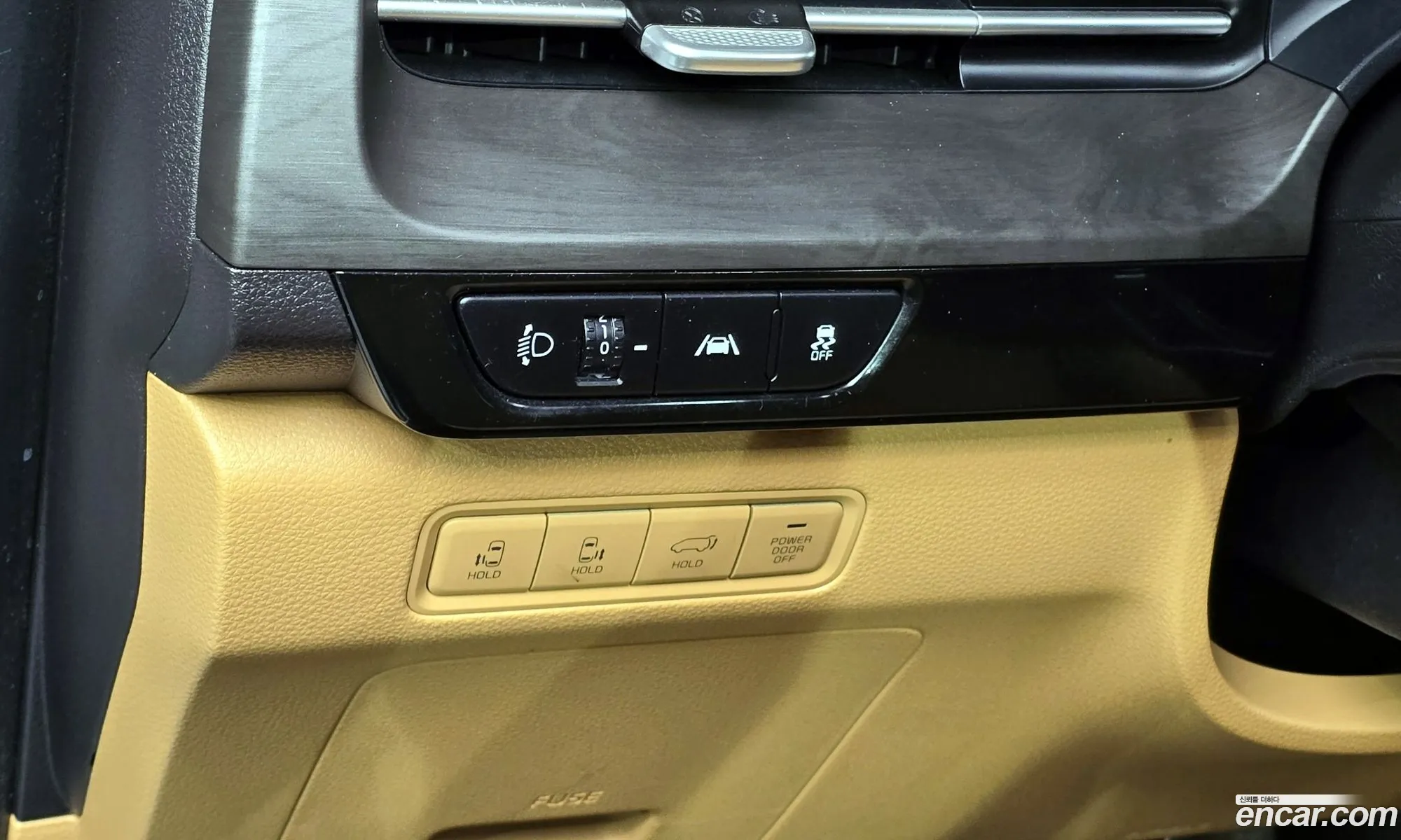 Kia Carnival 2021 KNANE81BBMS082187 — 6