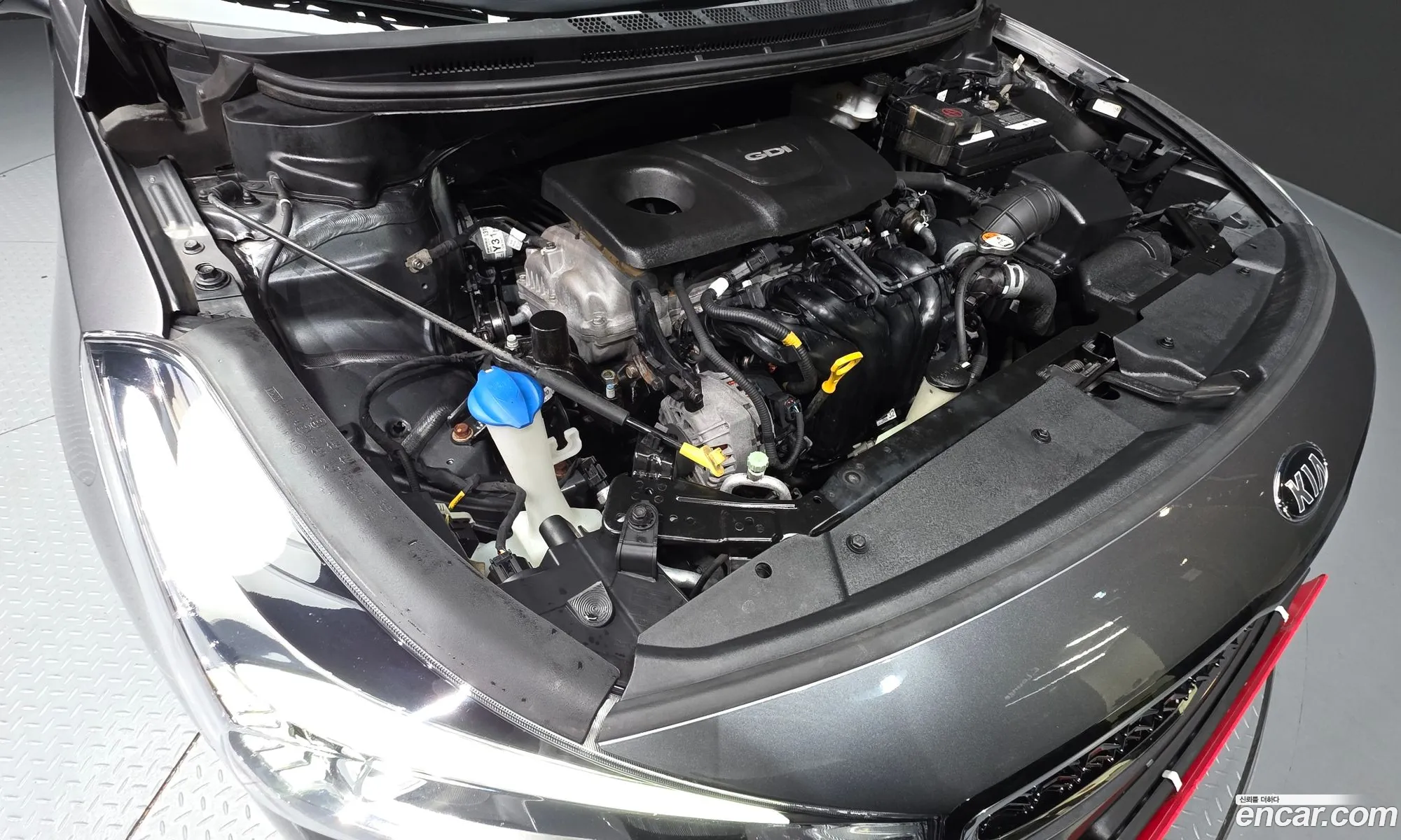 Kia K3 2017 KNAFK412BHA708502 — 9