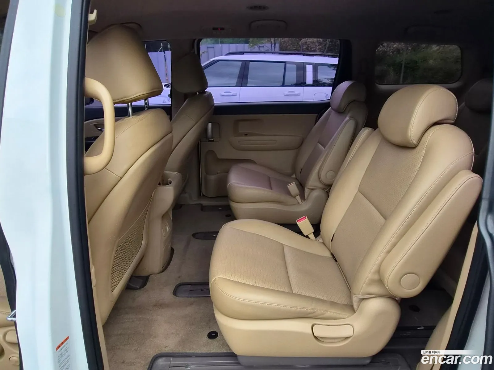 Kia Carnival 2018 — 9