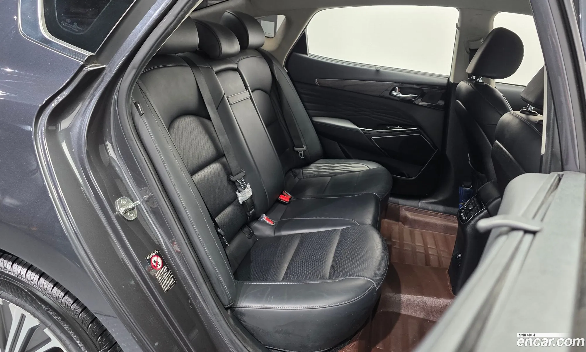 Kia K7 Premier Hybrid 2019 — 18