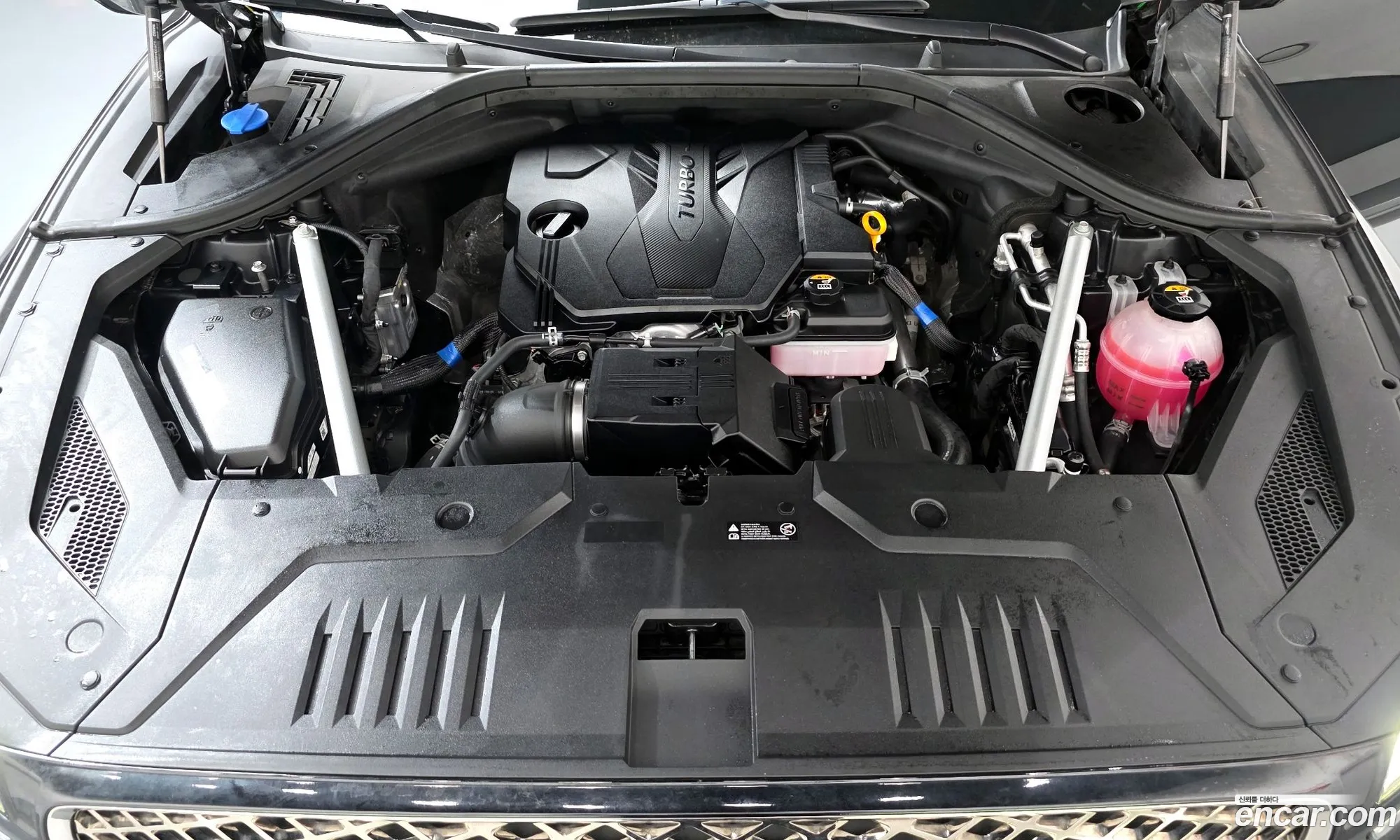Genesis GV70 2022 KMTMA81BBNU072749 — 33
