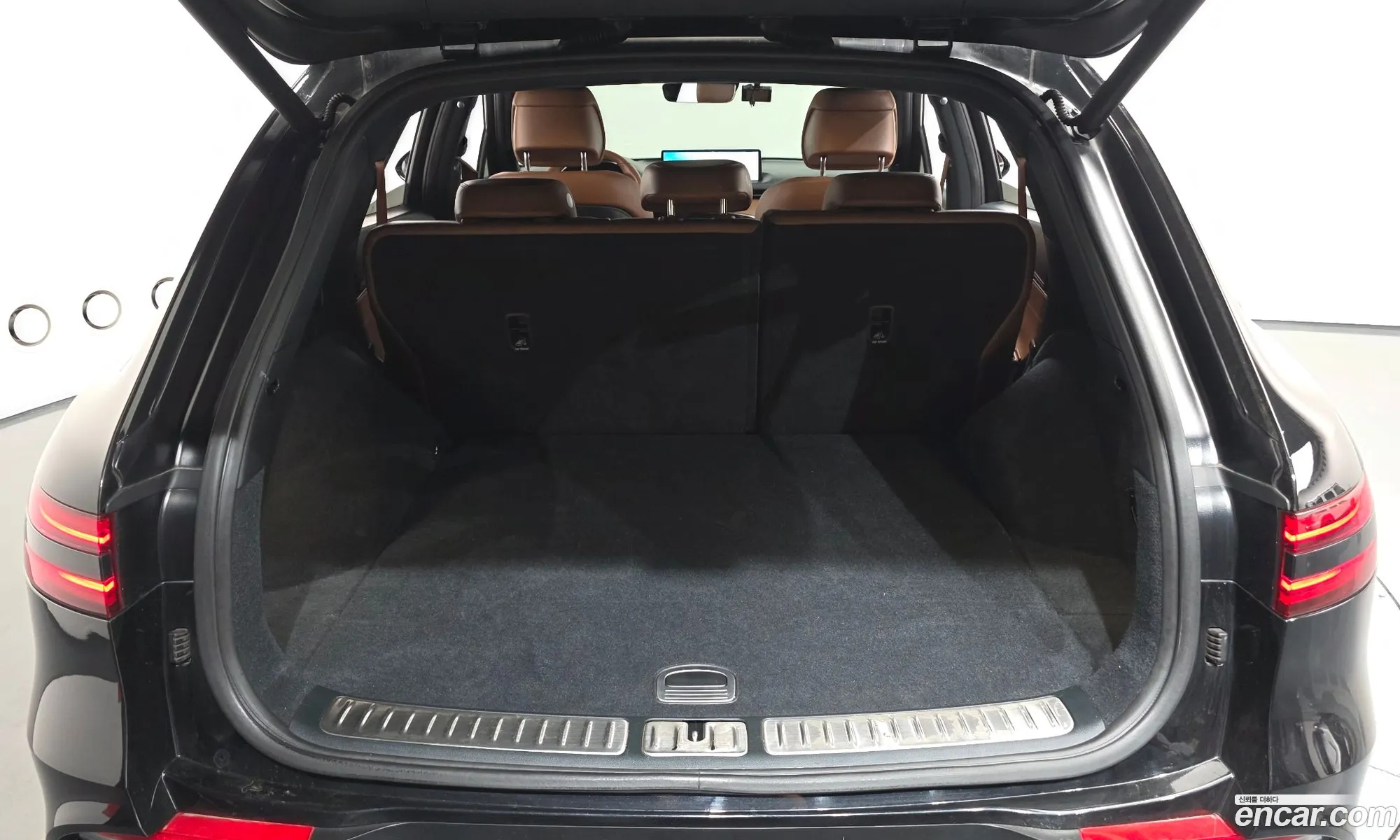 Genesis GV70 2022 KMTMA81BBNU072749 — 11