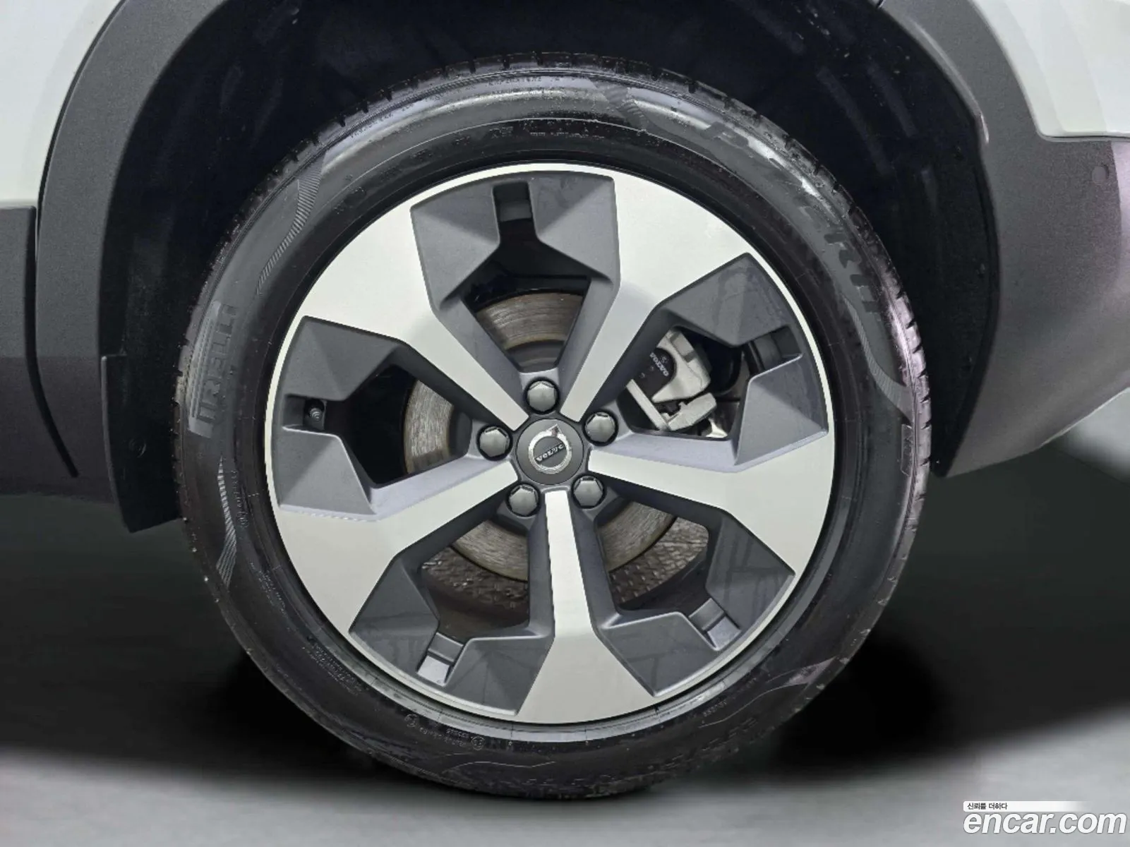 Volvo XC40 2025 — 12