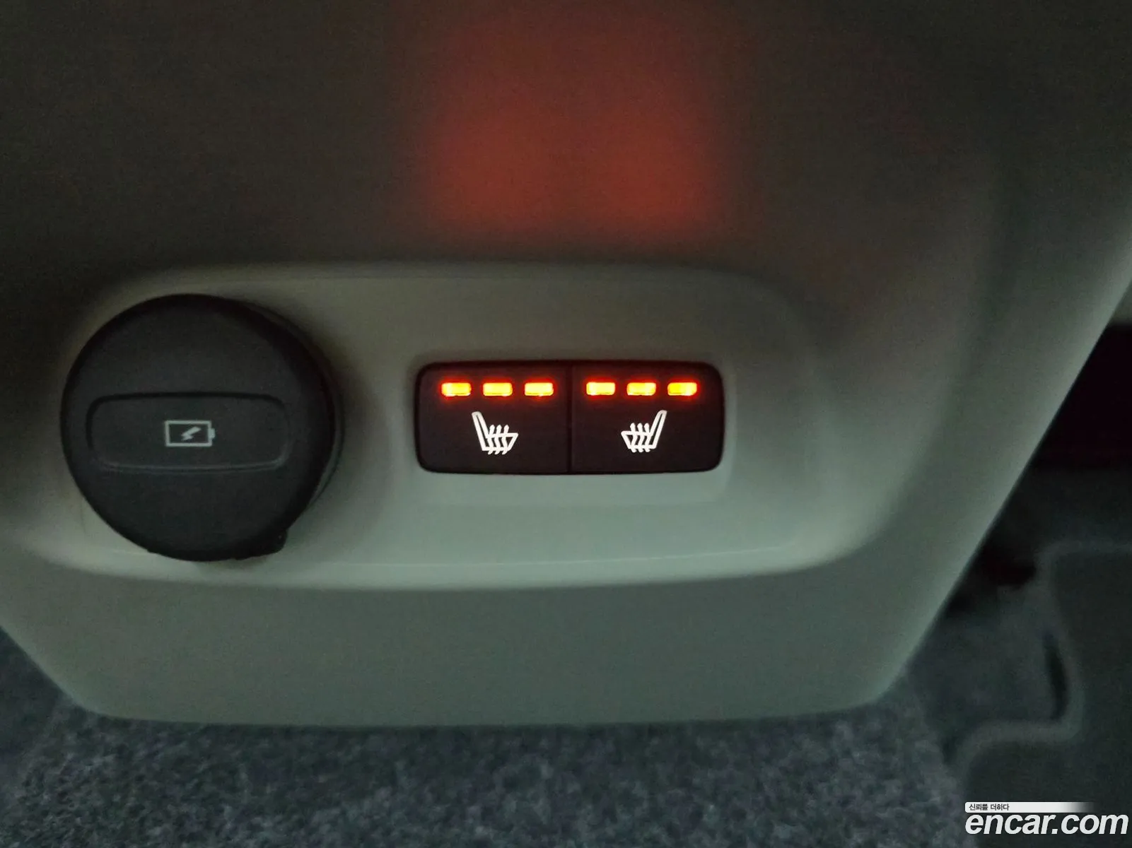 Volvo XC40 2025 — 8
