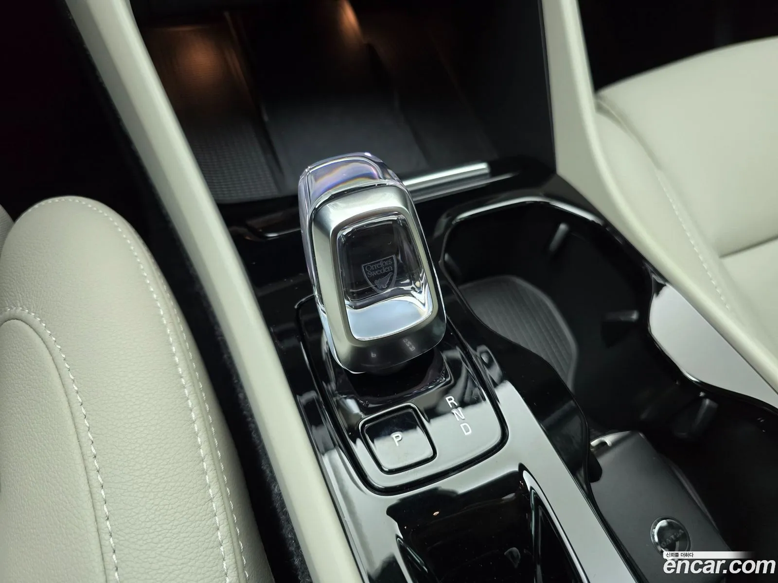 Volvo XC40 2025 — 16