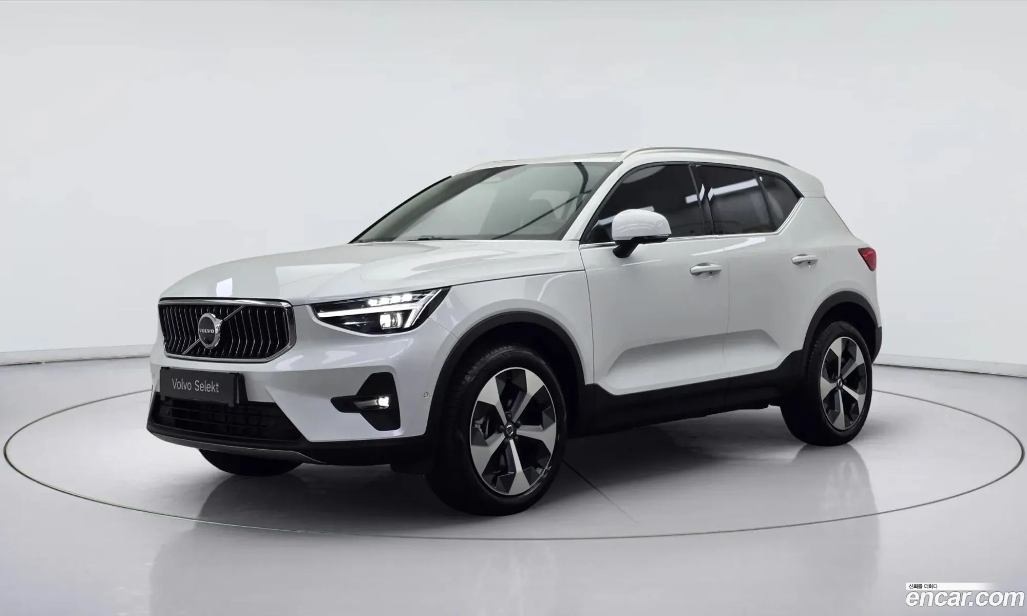 Volvo XC40 2025 — 19