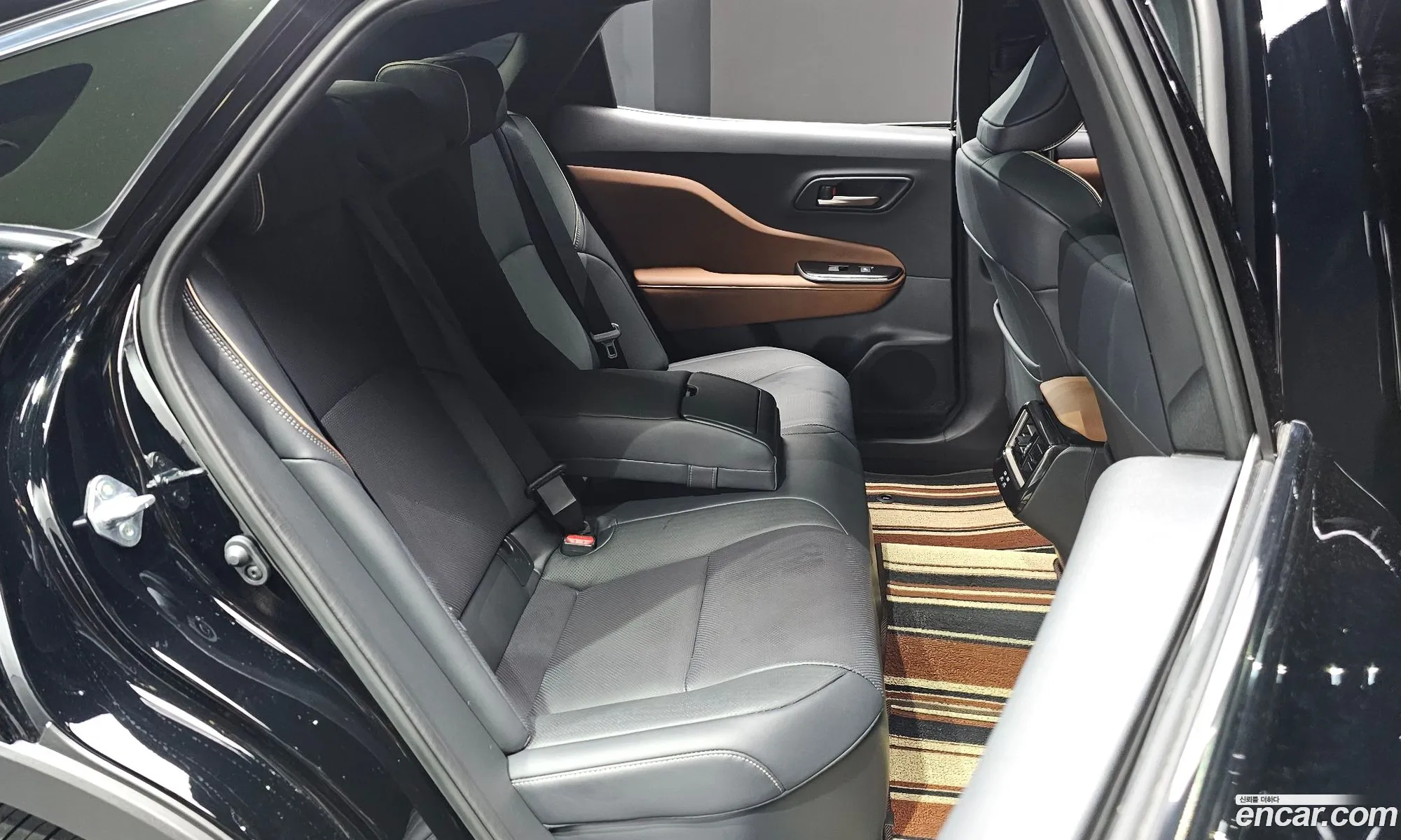 Toyota Crown Crossover 2025 JTDAAAAF8T3047452 — 6