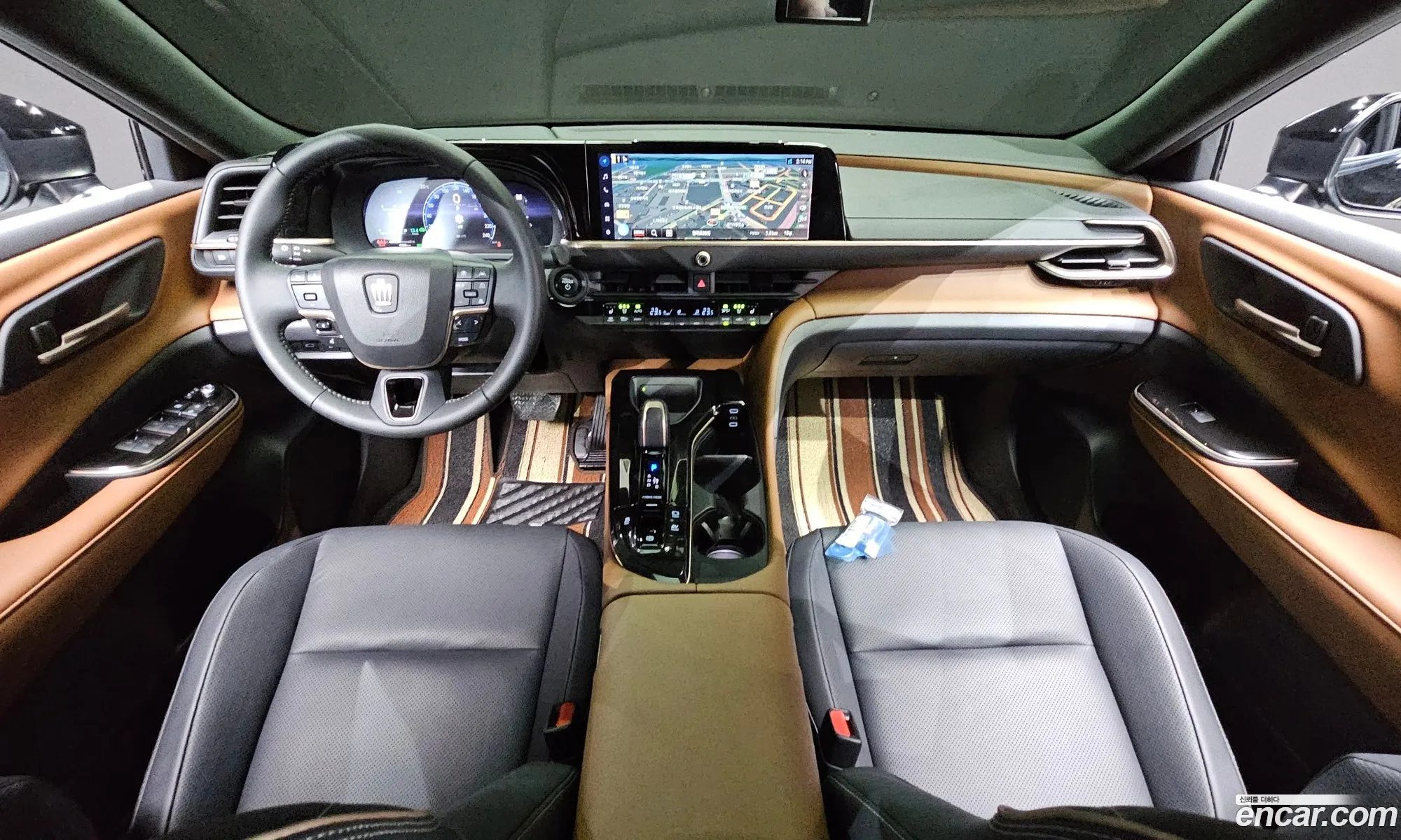 Toyota Crown Crossover 2025 JTDAAAAF8T3047452 — 18