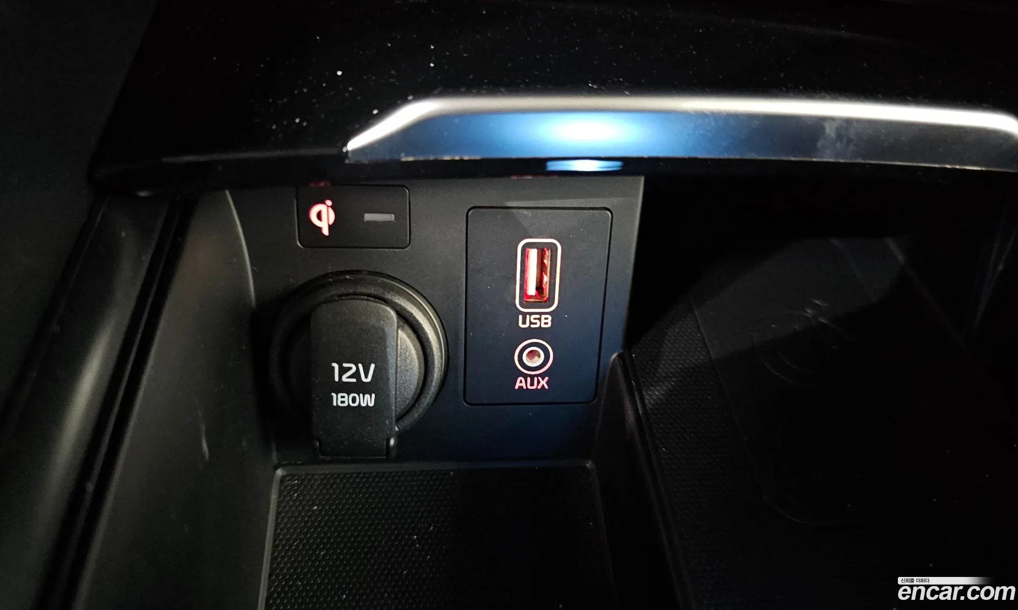 Kia K7 2019 KNALB415BKA165437 — 26