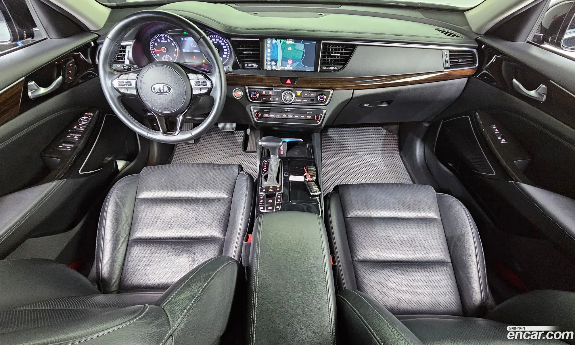 Kia K7 2019 KNALB415BKA165437 — 13