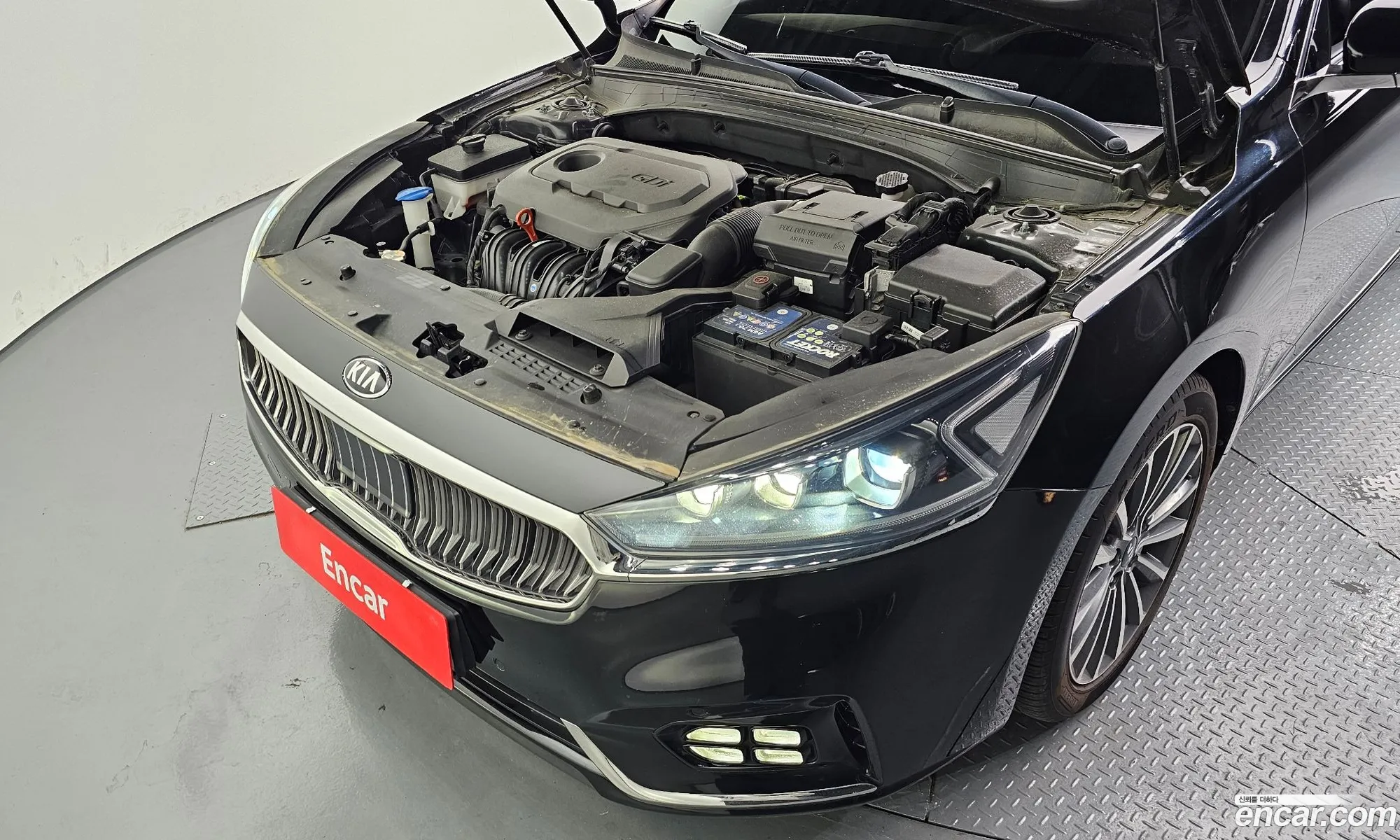 Kia K7 2019 KNALB415BKA165437 — 18