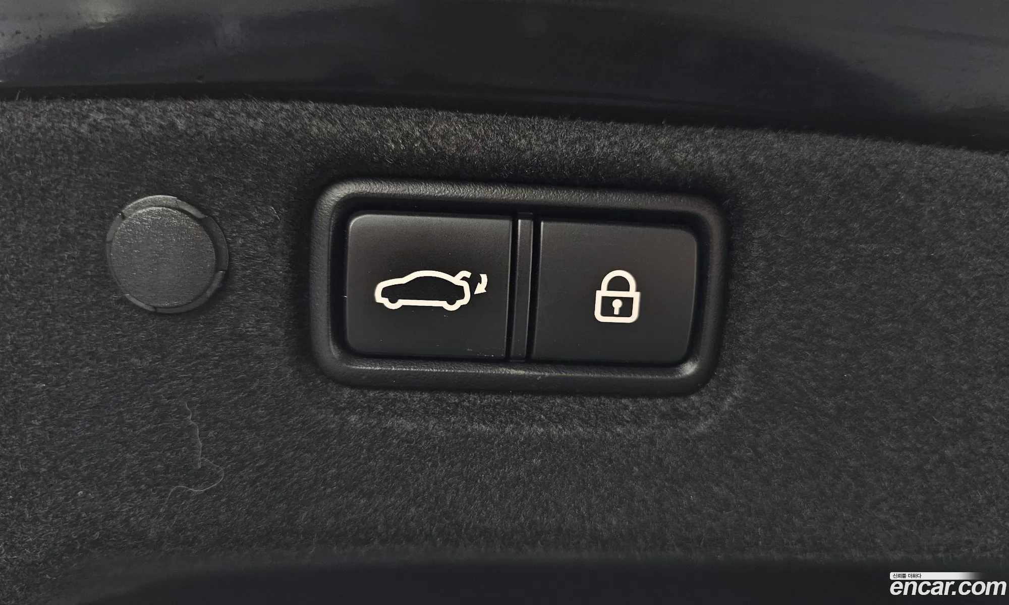 Kia K7 2019 KNALB415BKA165437 — 12