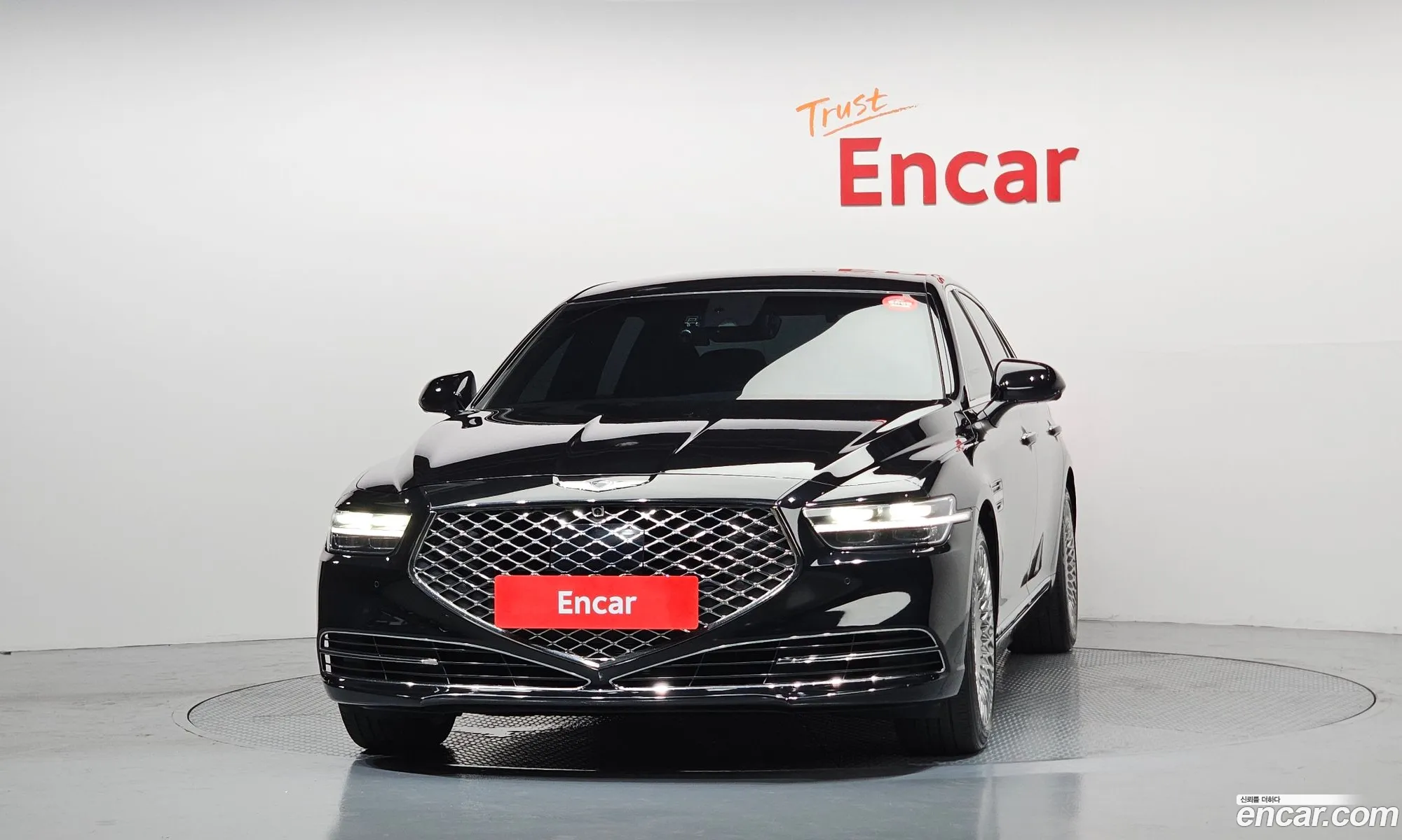 Genesis G90 2021 KMHG241DDMU092235 — 9