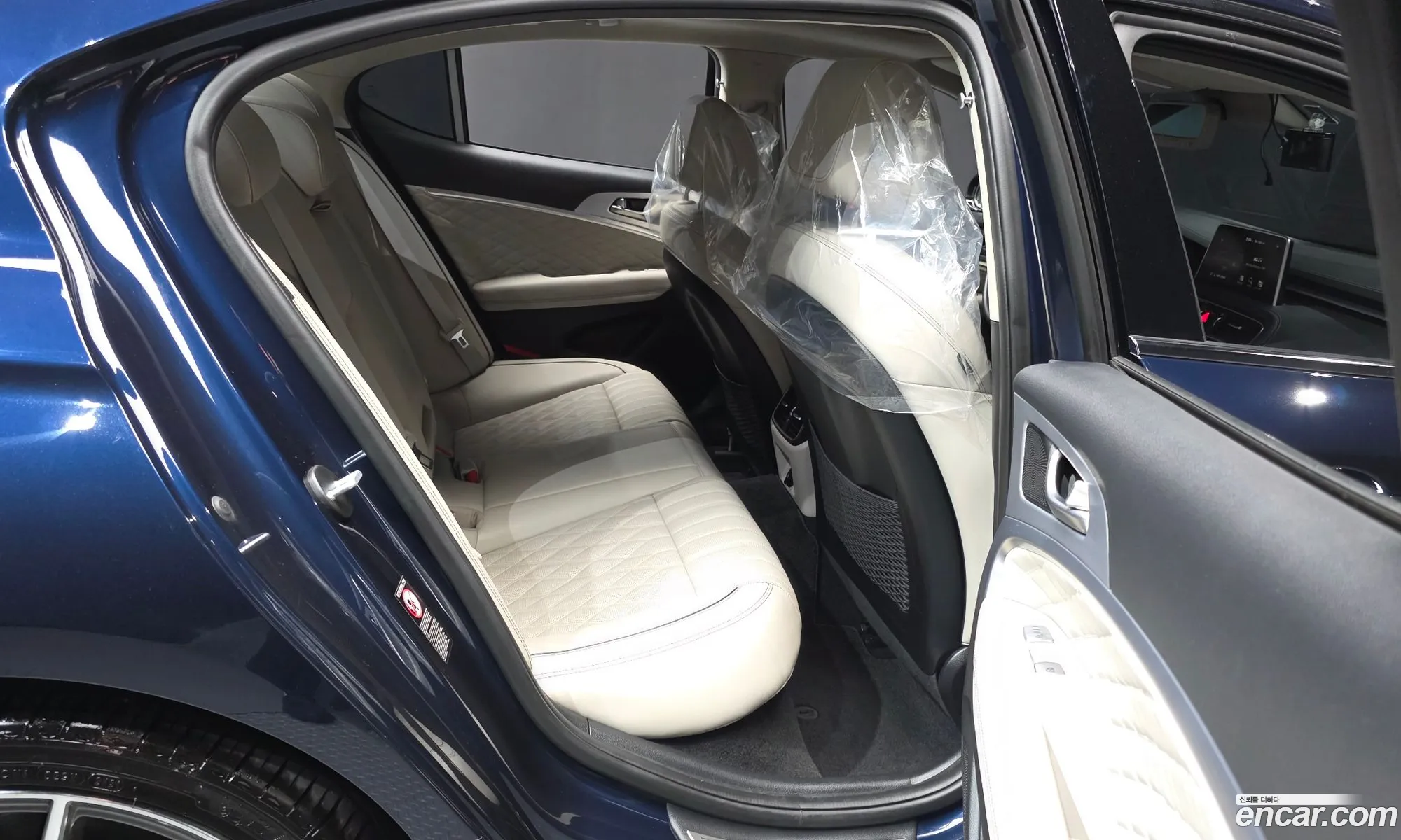 Genesis G70 2019 KMTG341ADLU060310 — 27