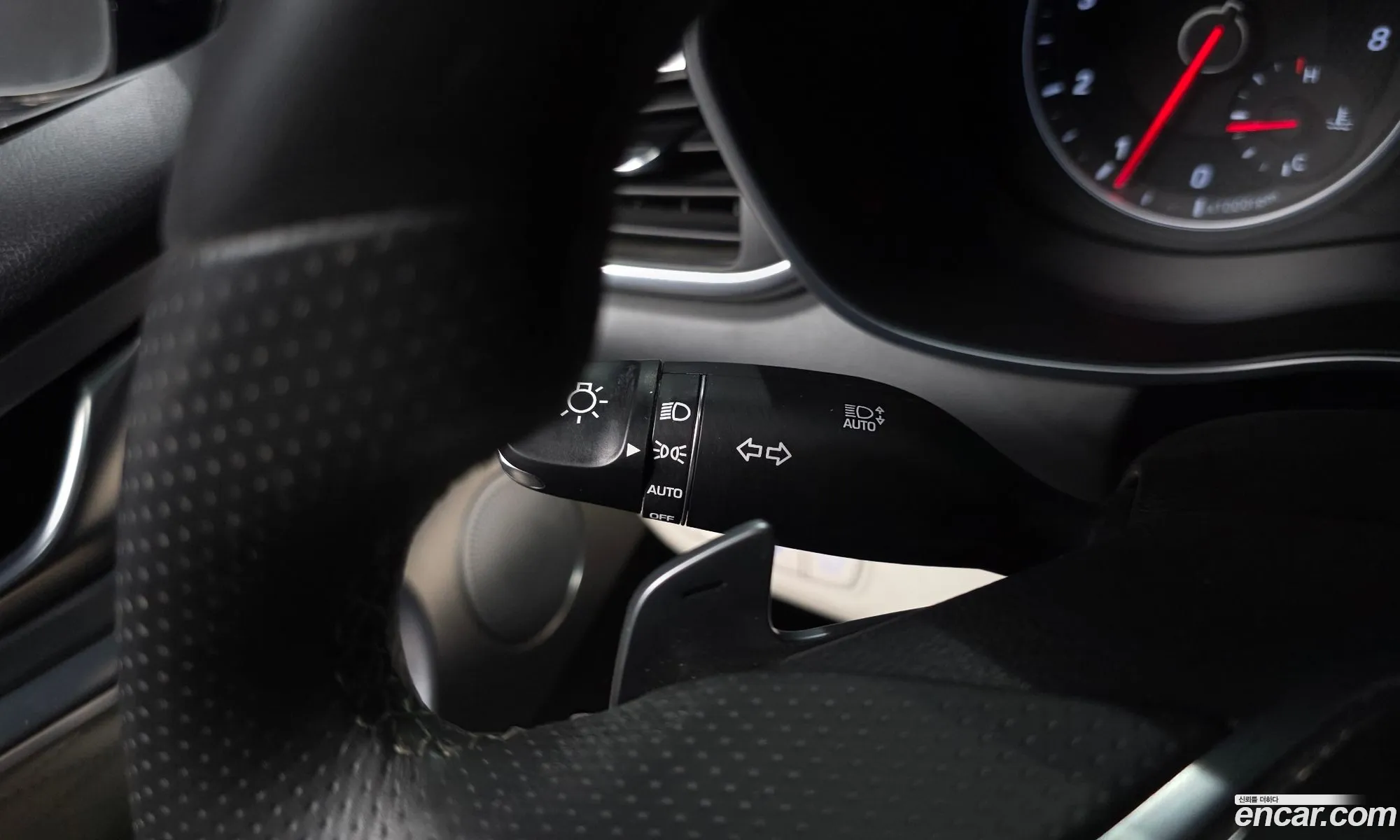 Genesis G70 2019 KMTG341ADLU060310 — 21