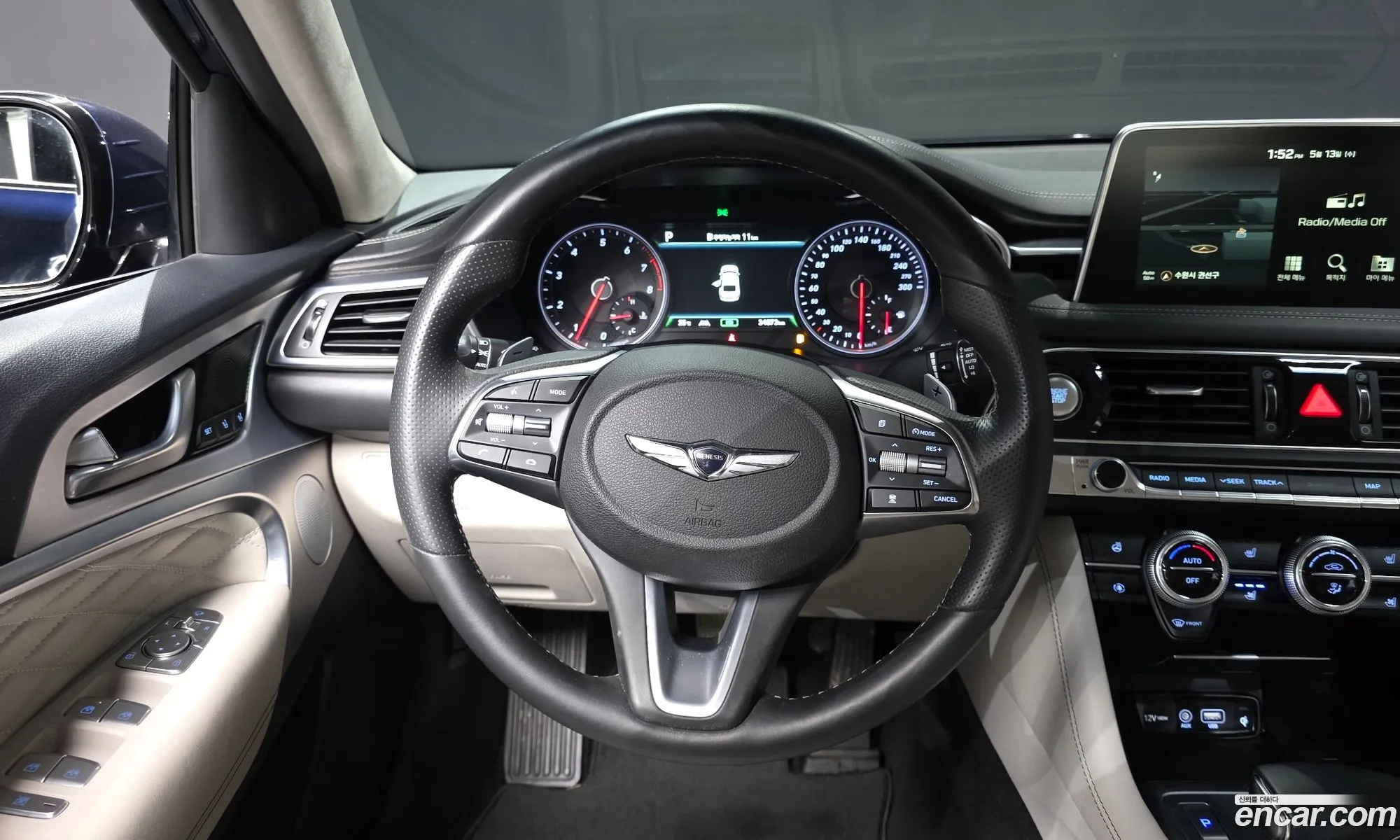 Genesis G70 2019 KMTG341ADLU060310 — 16