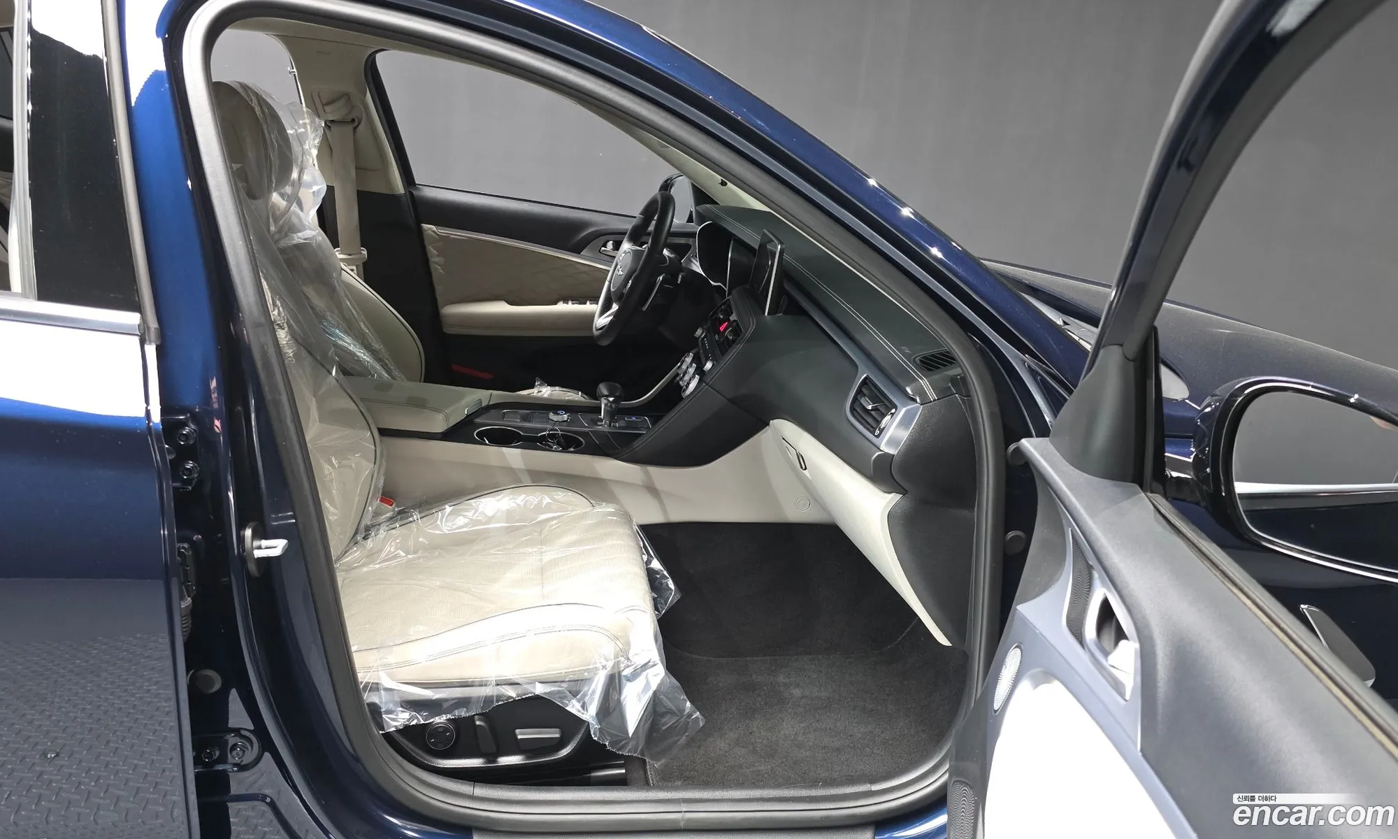 Genesis G70 2019 KMTG341ADLU060310 — 18