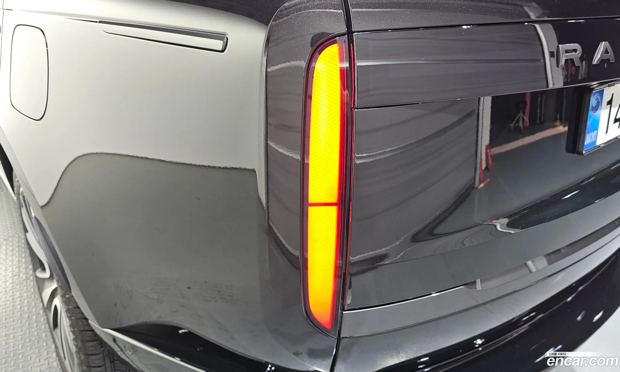 Land Rover Range Rover 2025 SALKA9B4XSA260860 — 19
