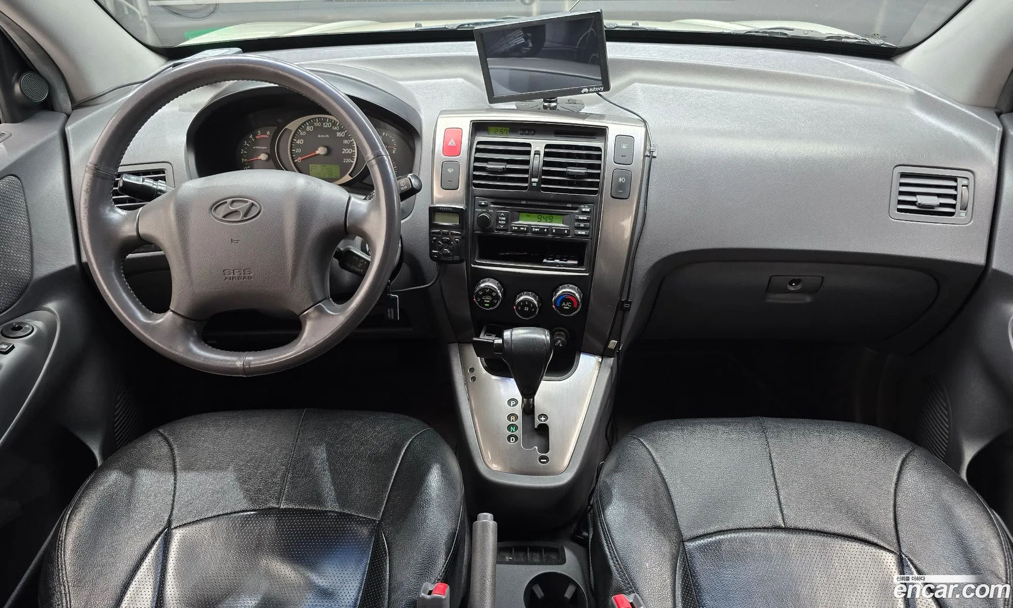 Hyundai Tucson 2005 KMHJM81VP5U130765 — 19