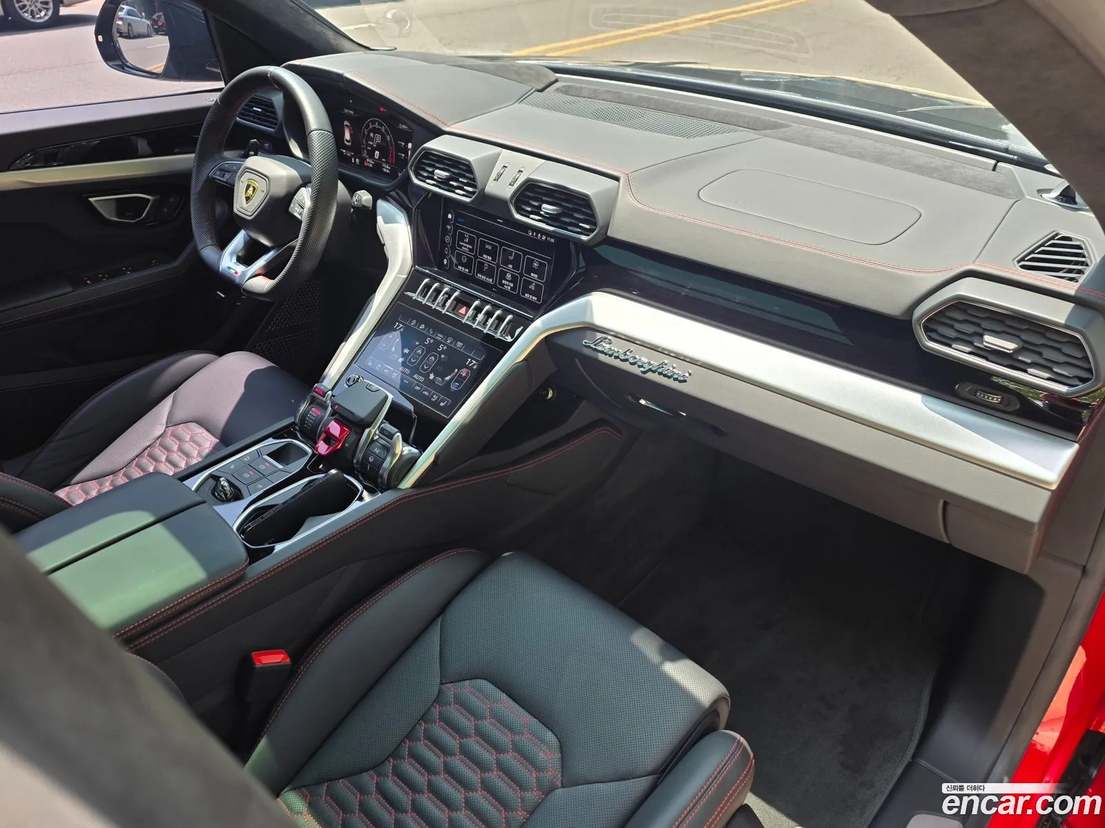 Lamborghini Urus 2023 — 9
