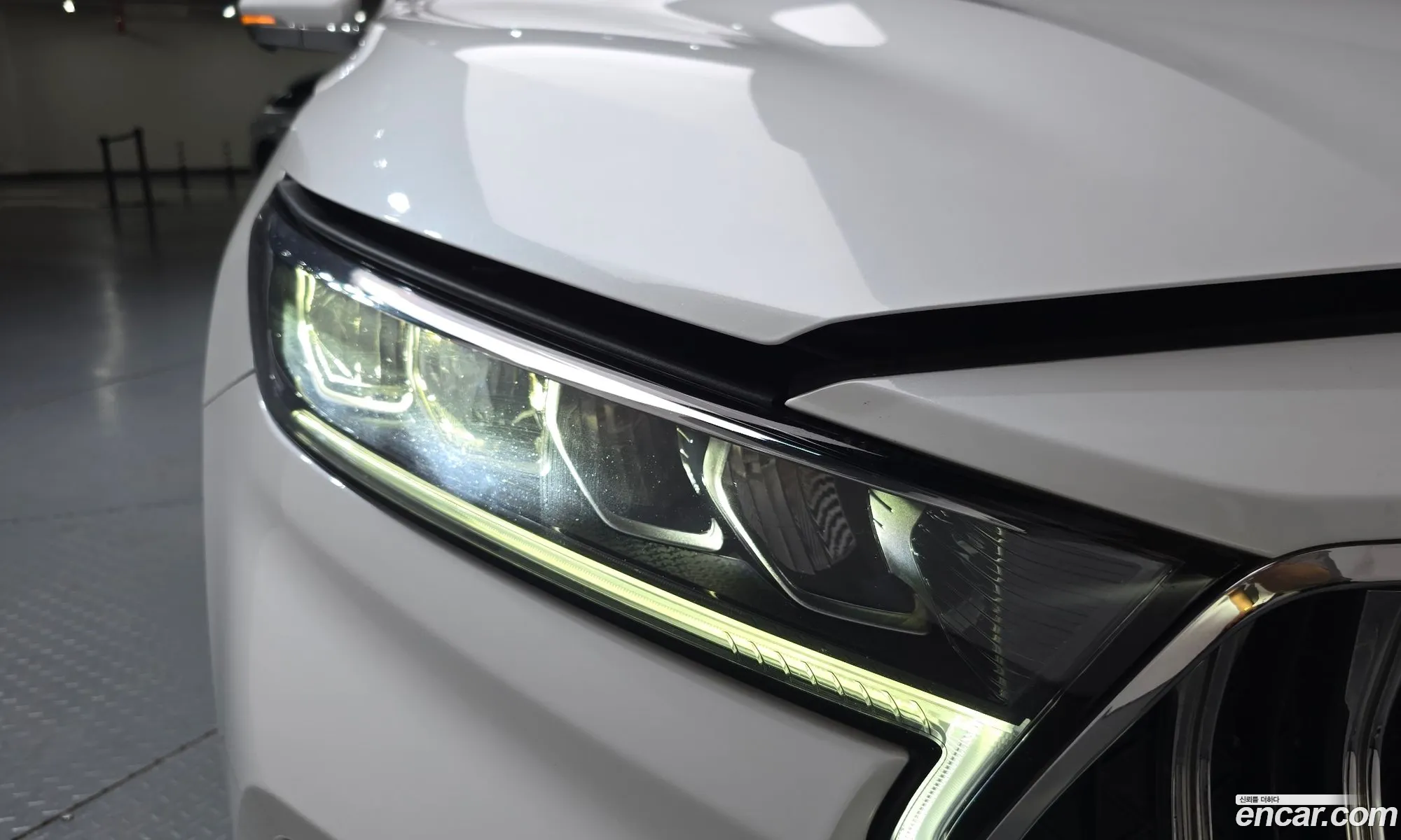 Kia K7 Premier Hybrid 2019 — 26