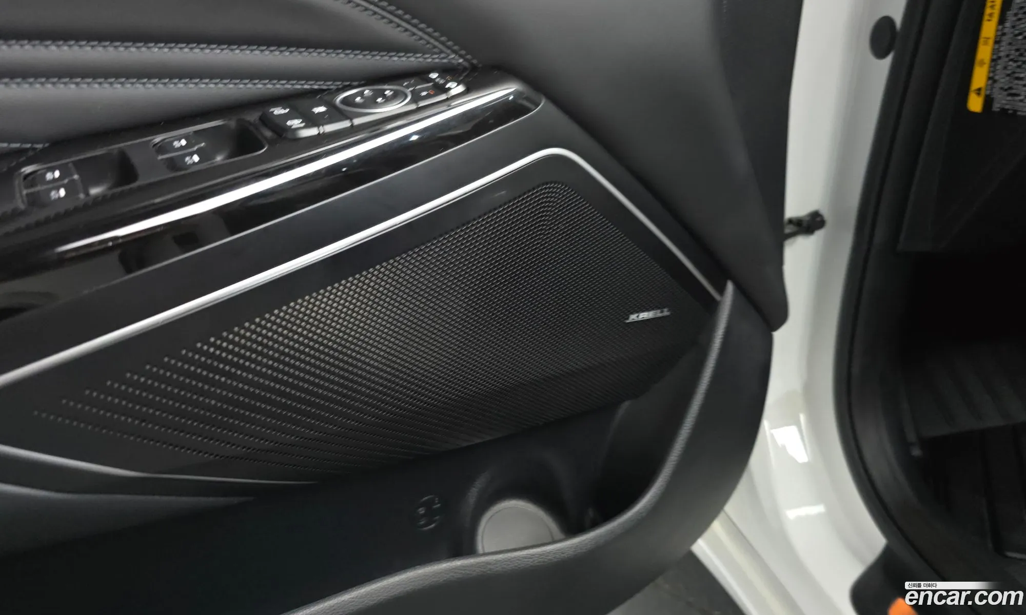 Kia K7 Premier Hybrid 2019 — 25