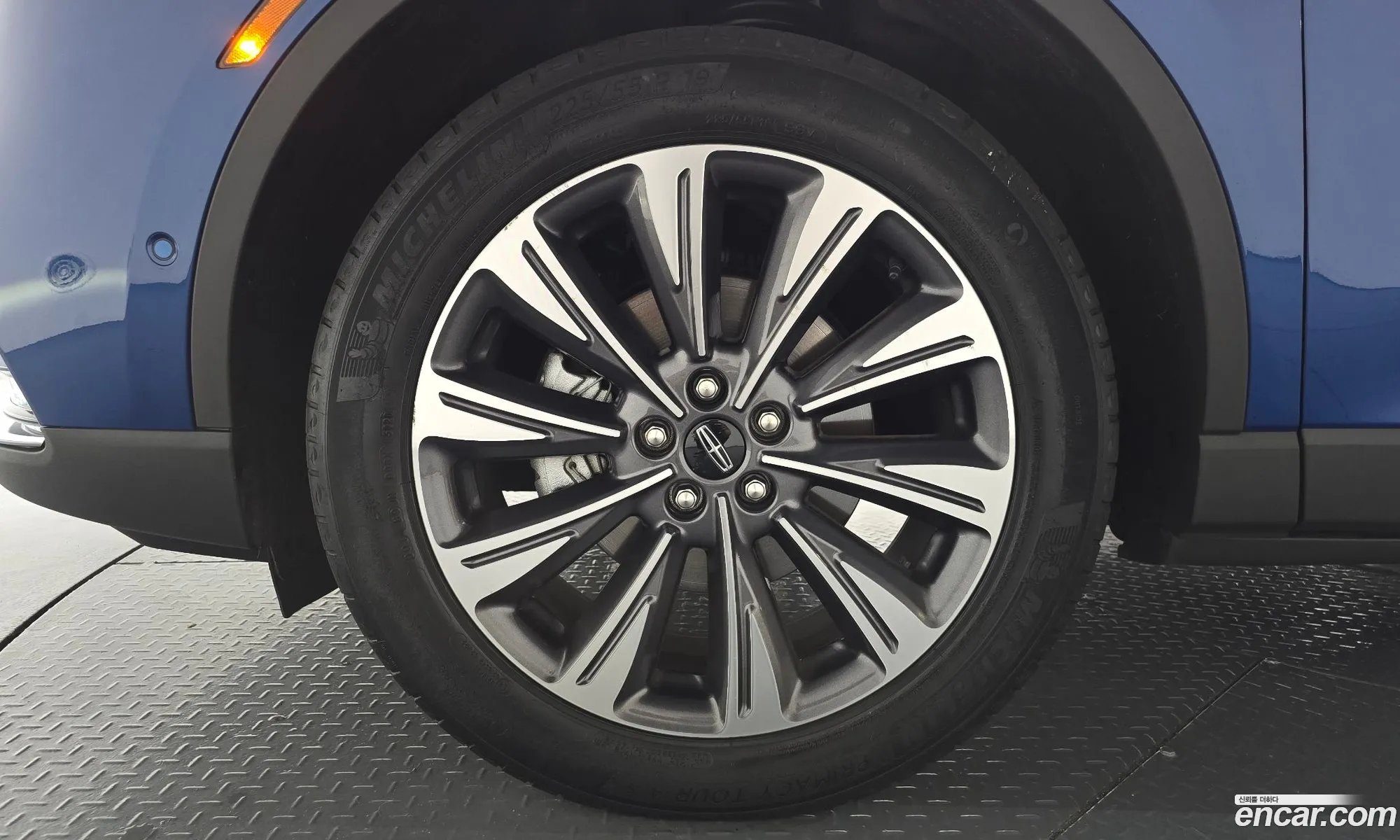 Lincoln Corsair 2021 — 11