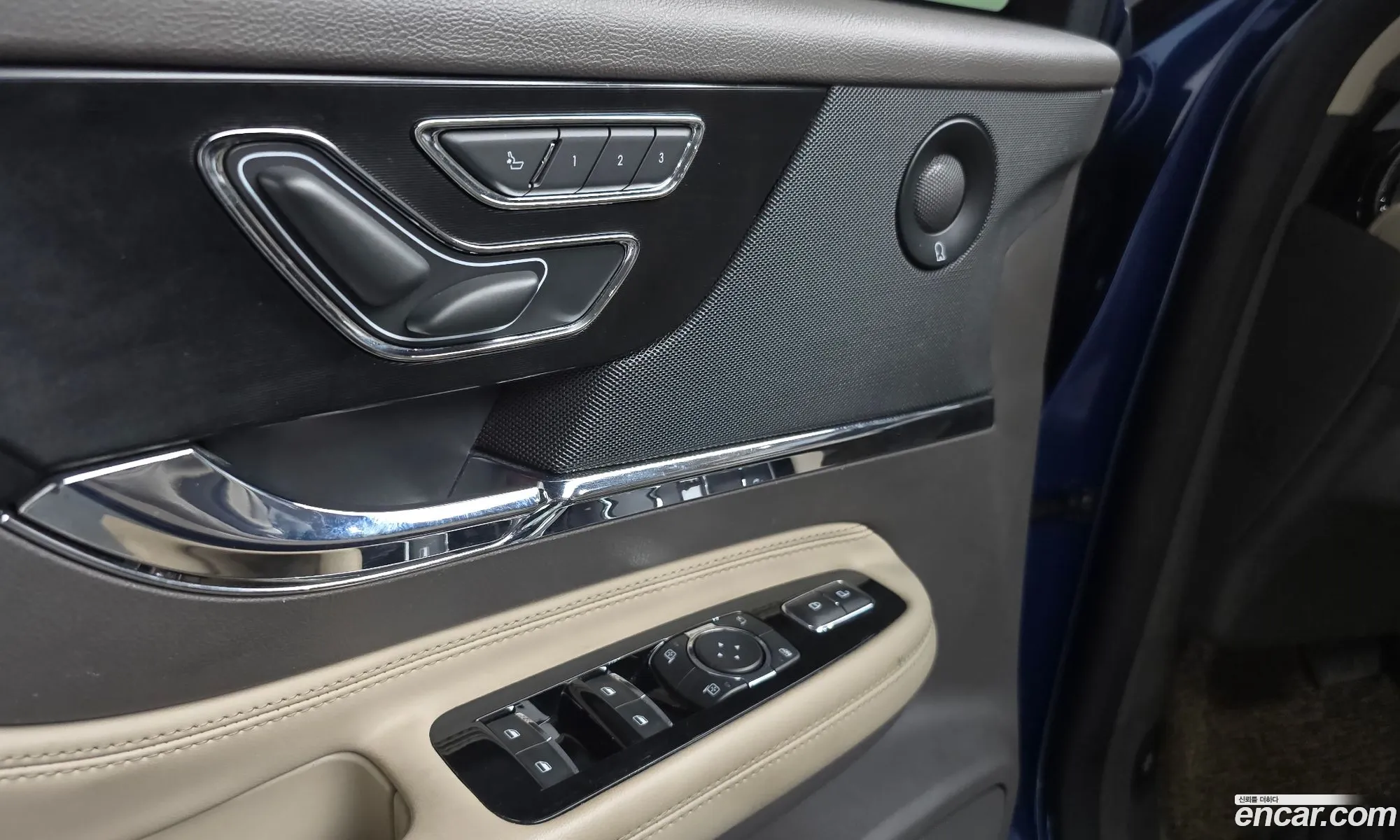 Lincoln Corsair 2021 — 24