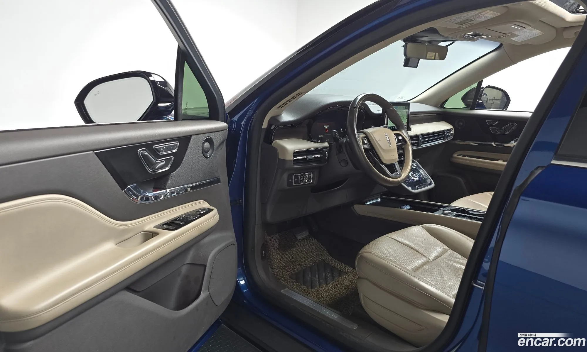 Lincoln Corsair 2021 — 26