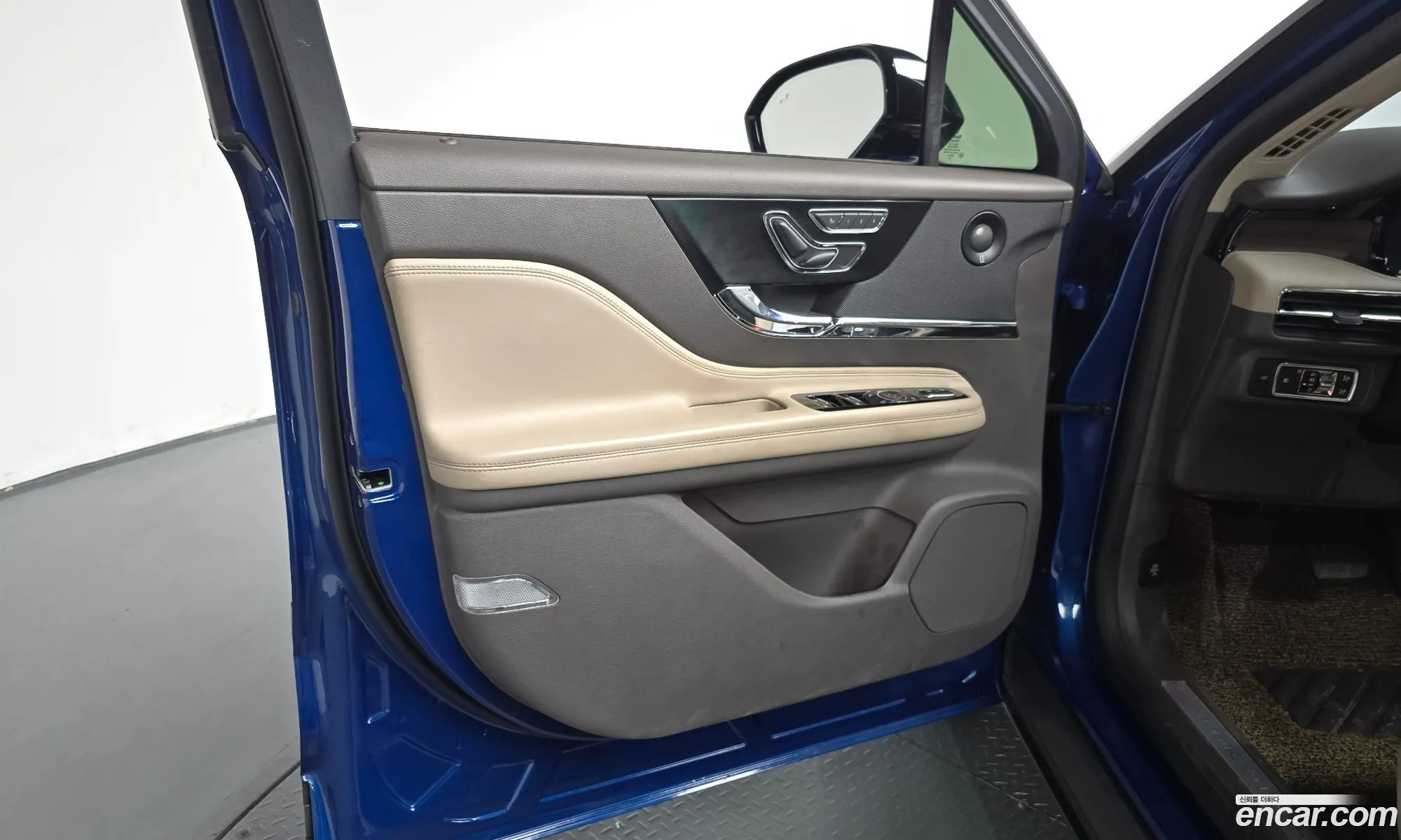Lincoln Corsair 2021 — 16
