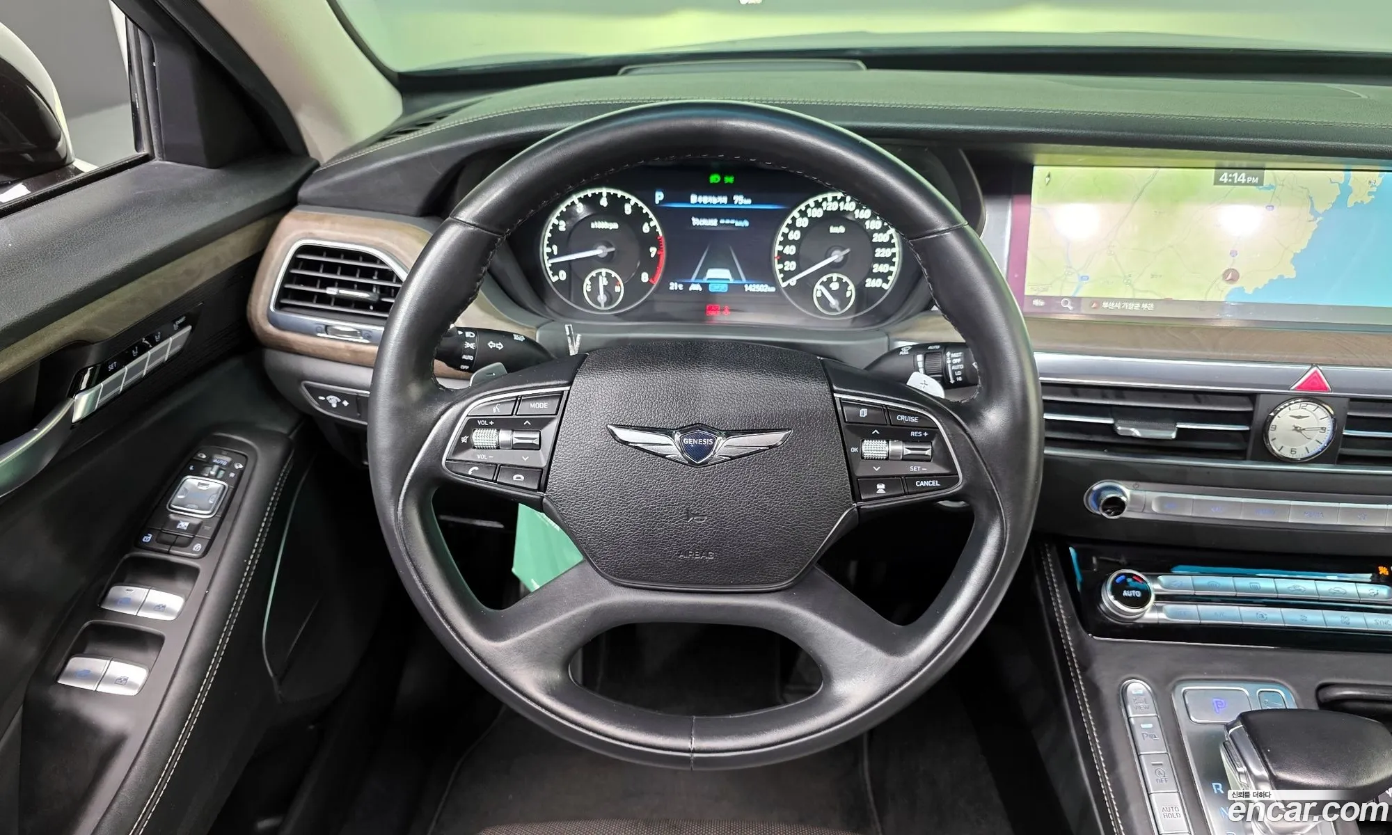 Genesis G90 2019 KMHG141DDKU063635 — 6