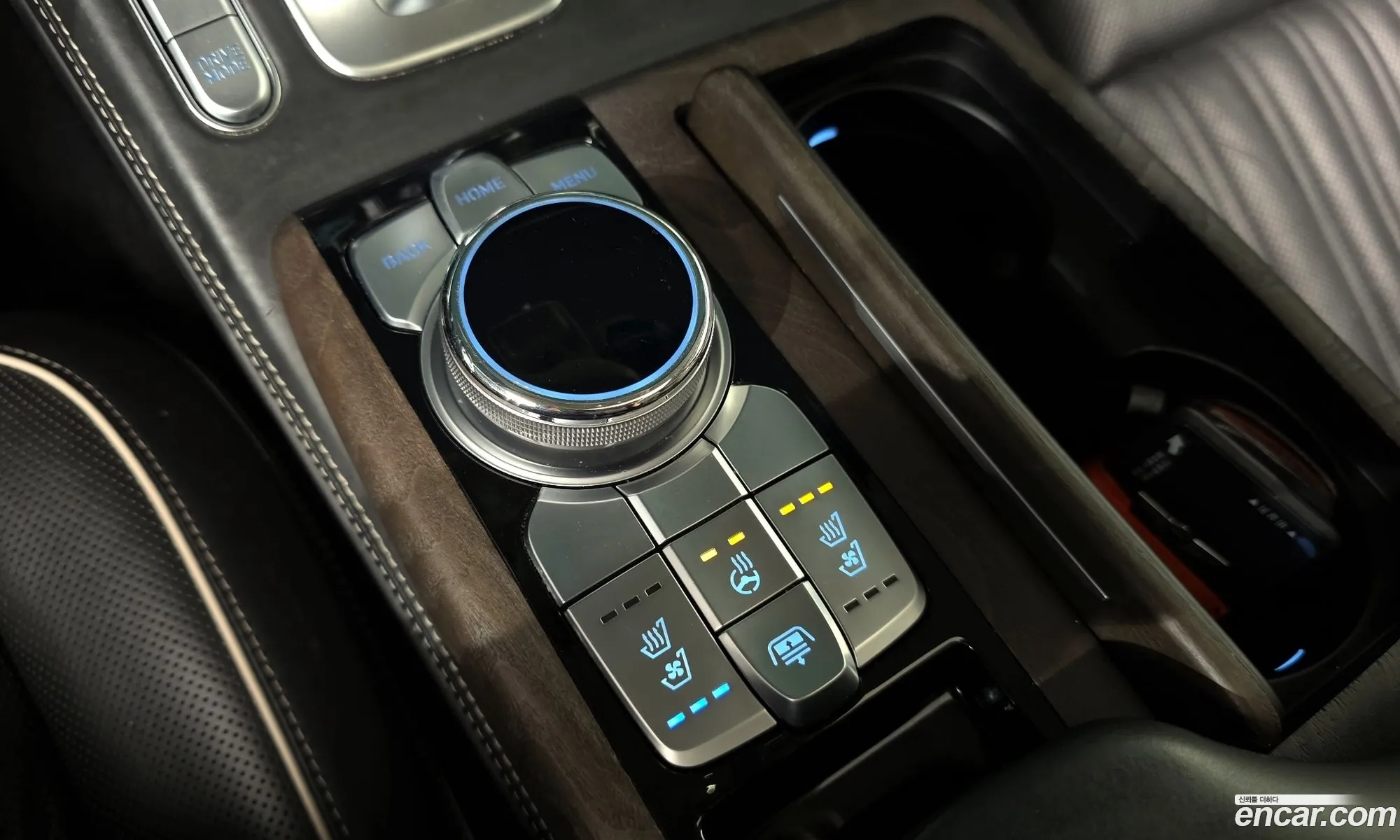 Genesis G90 2019 KMHG141DDKU063635 — 22