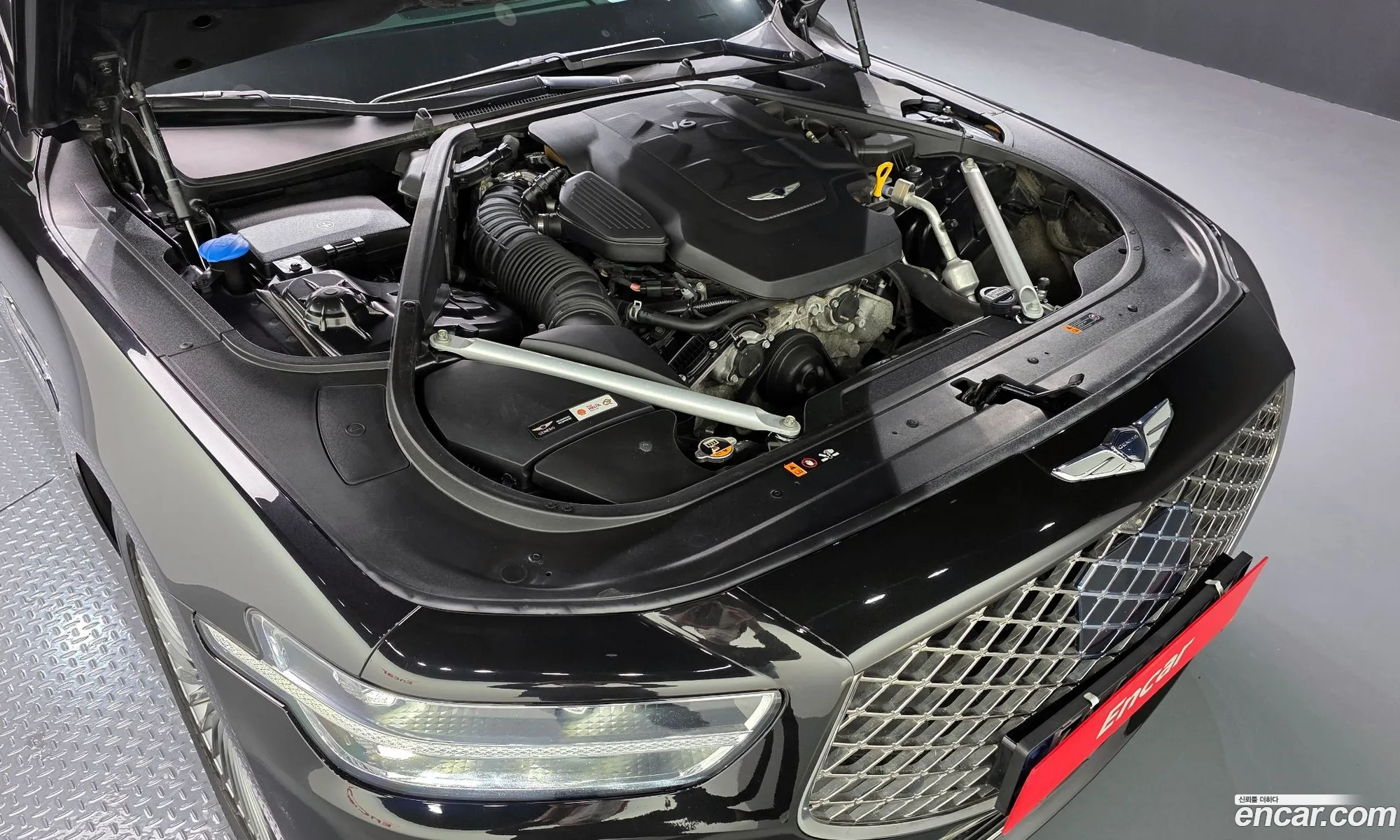 Genesis G90 2019 KMHG141DDKU063635 — 32