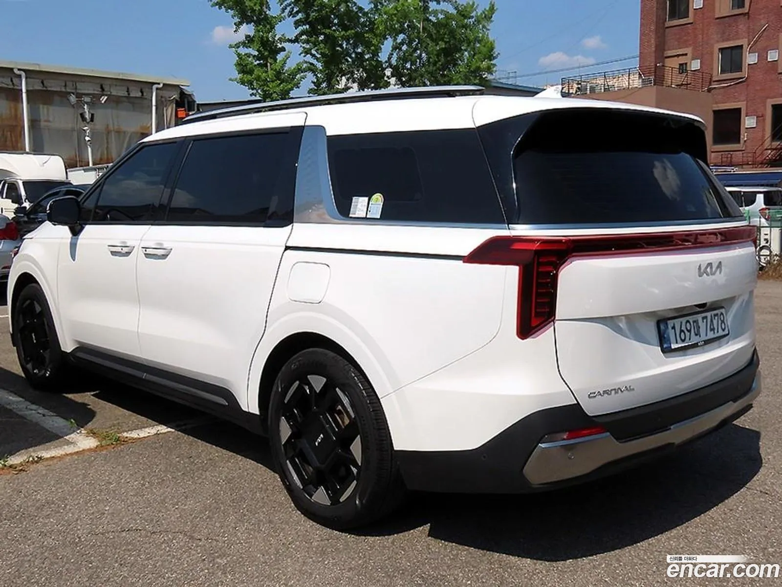 Kia Carnival 2024 — 2